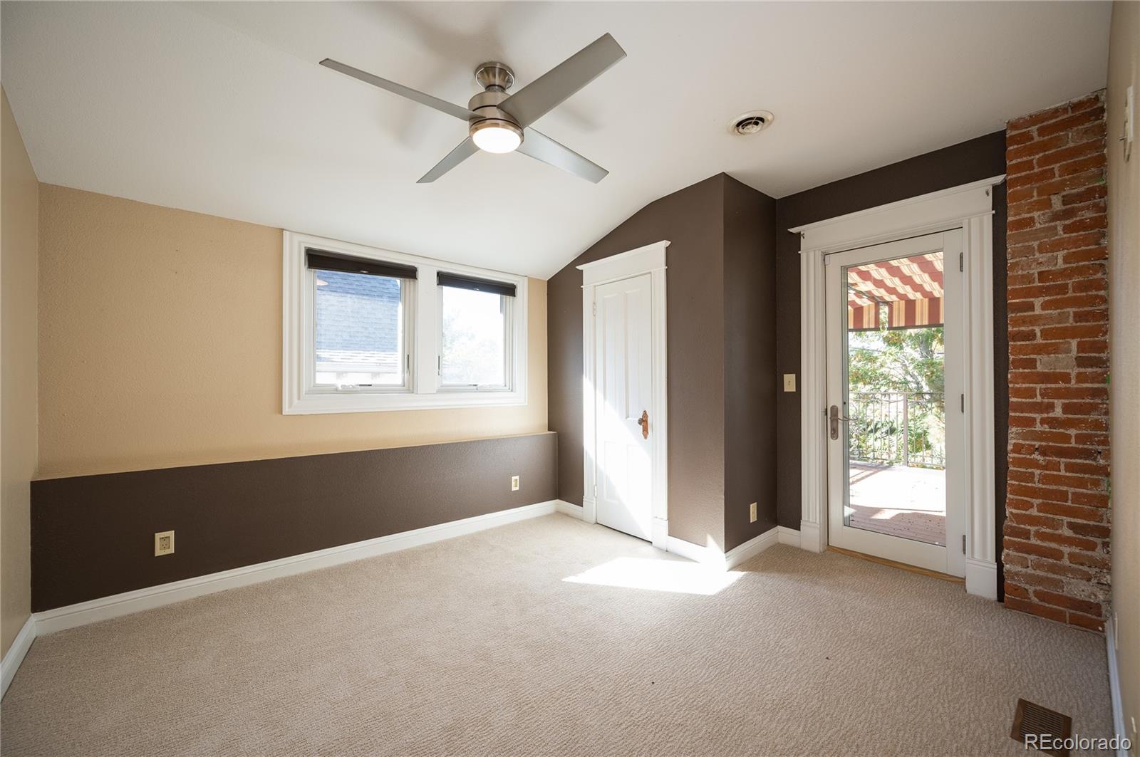 MLS Image #20 for 2555 n downing street,denver, Colorado