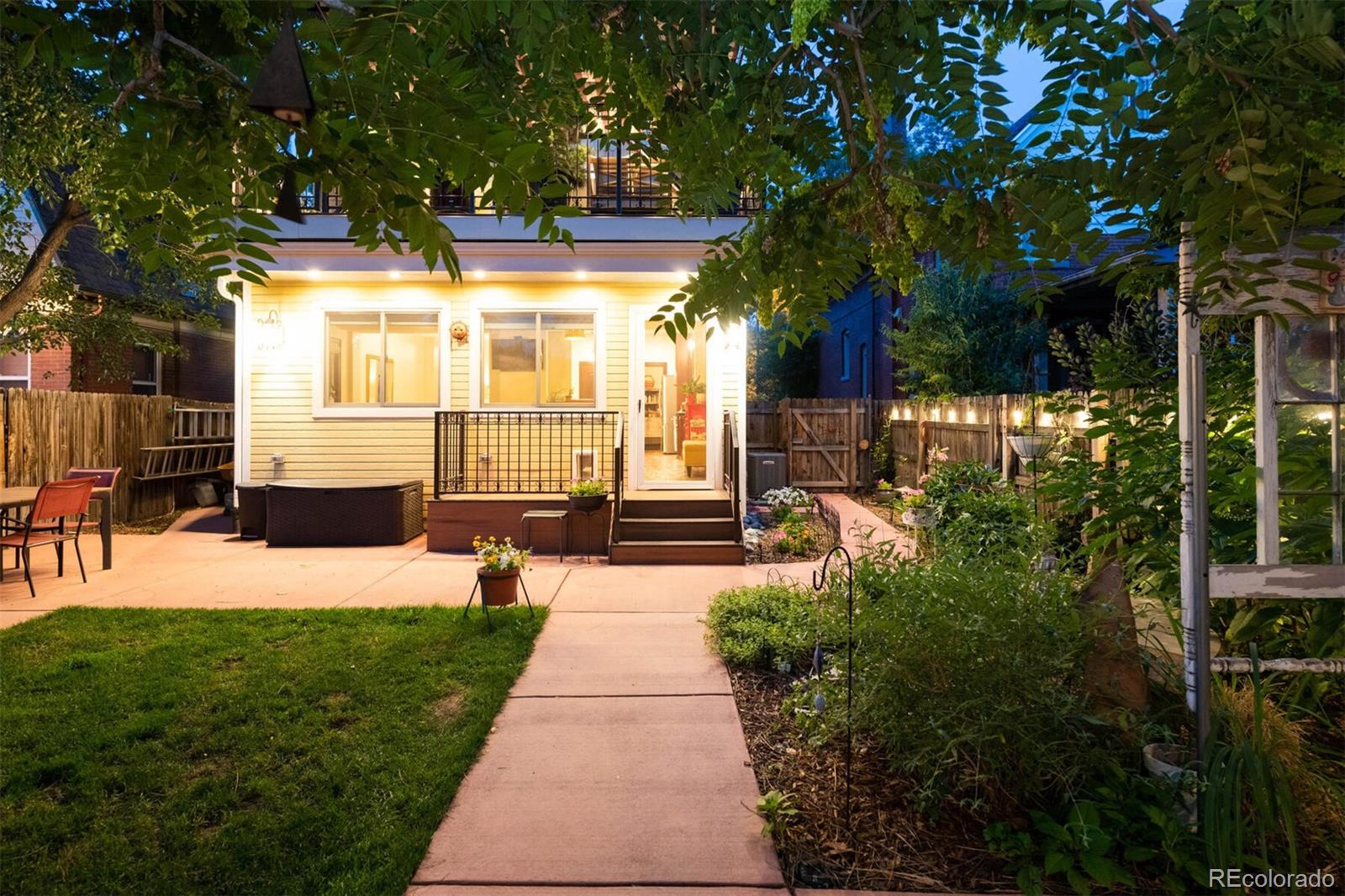 MLS Image #38 for 2555 n downing street,denver, Colorado