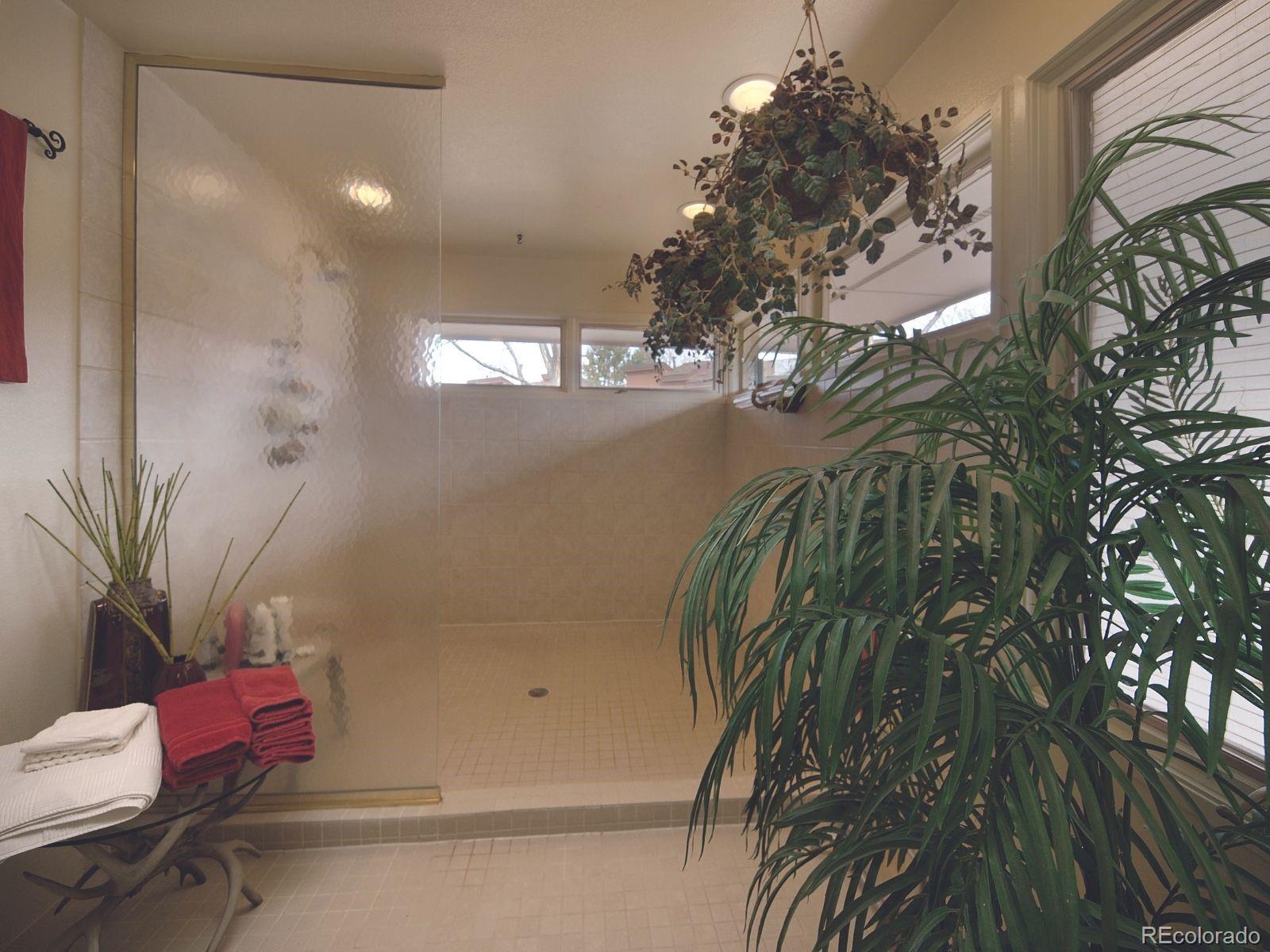 MLS Image #14 for 2777 s elmira street,denver, Colorado