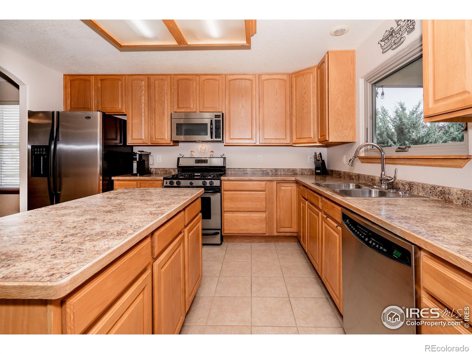 MLS Image #10 for 1951  mainsail drive,fort collins, Colorado