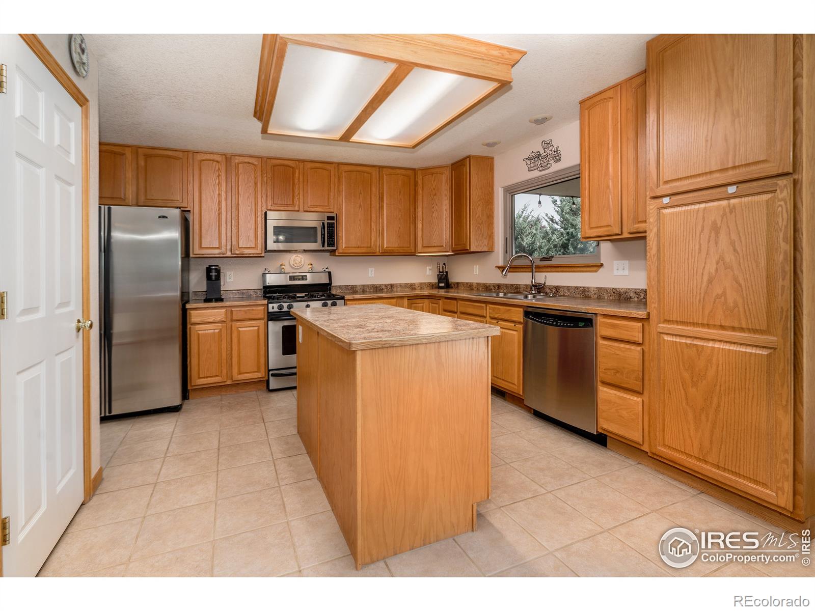 MLS Image #9 for 1951  mainsail drive,fort collins, Colorado