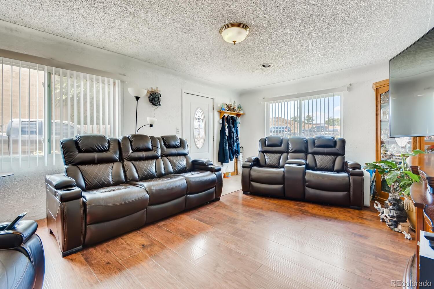 MLS Image #3 for 3084 s federal boulevard,denver, Colorado