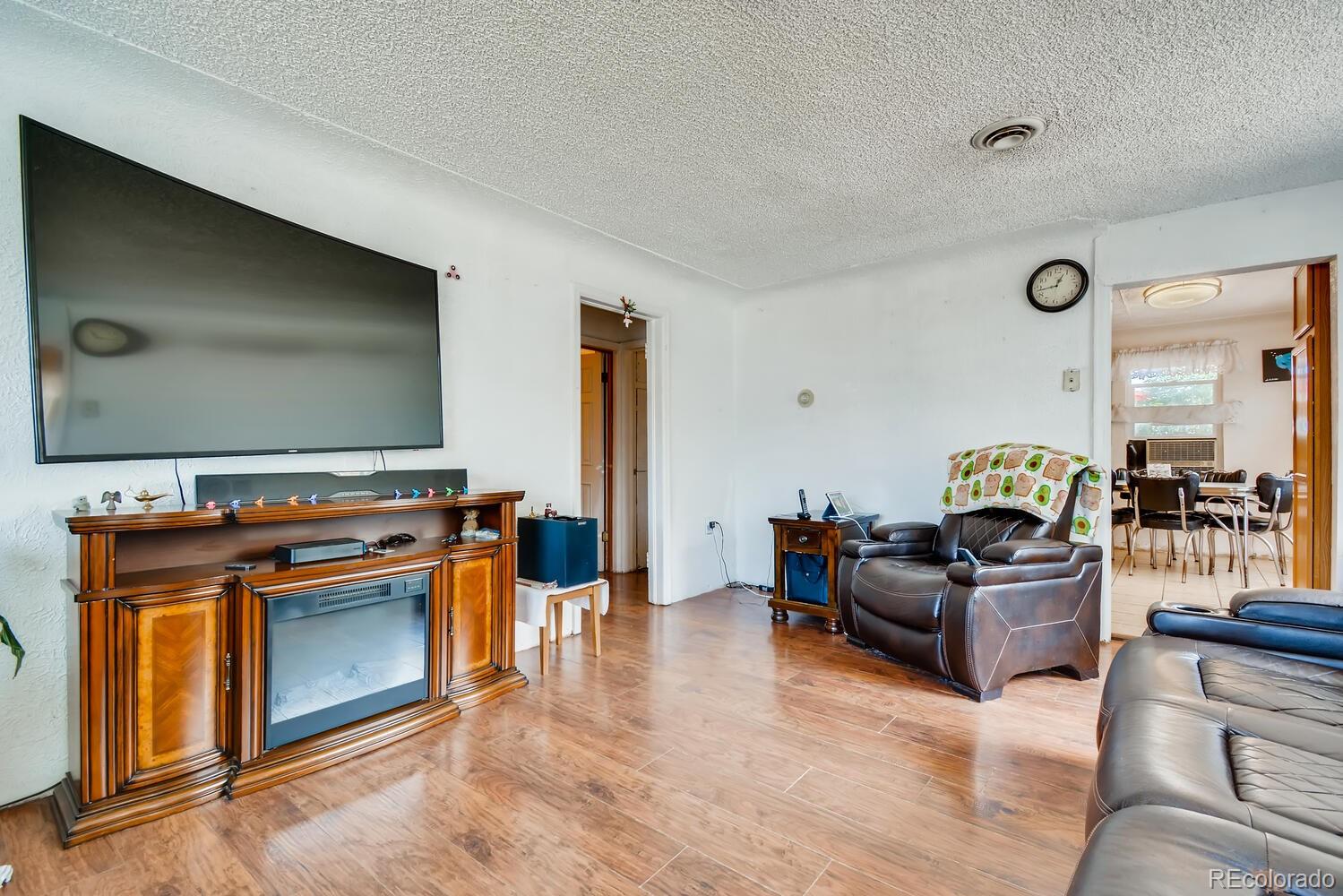 MLS Image #4 for 3084 s federal boulevard,denver, Colorado