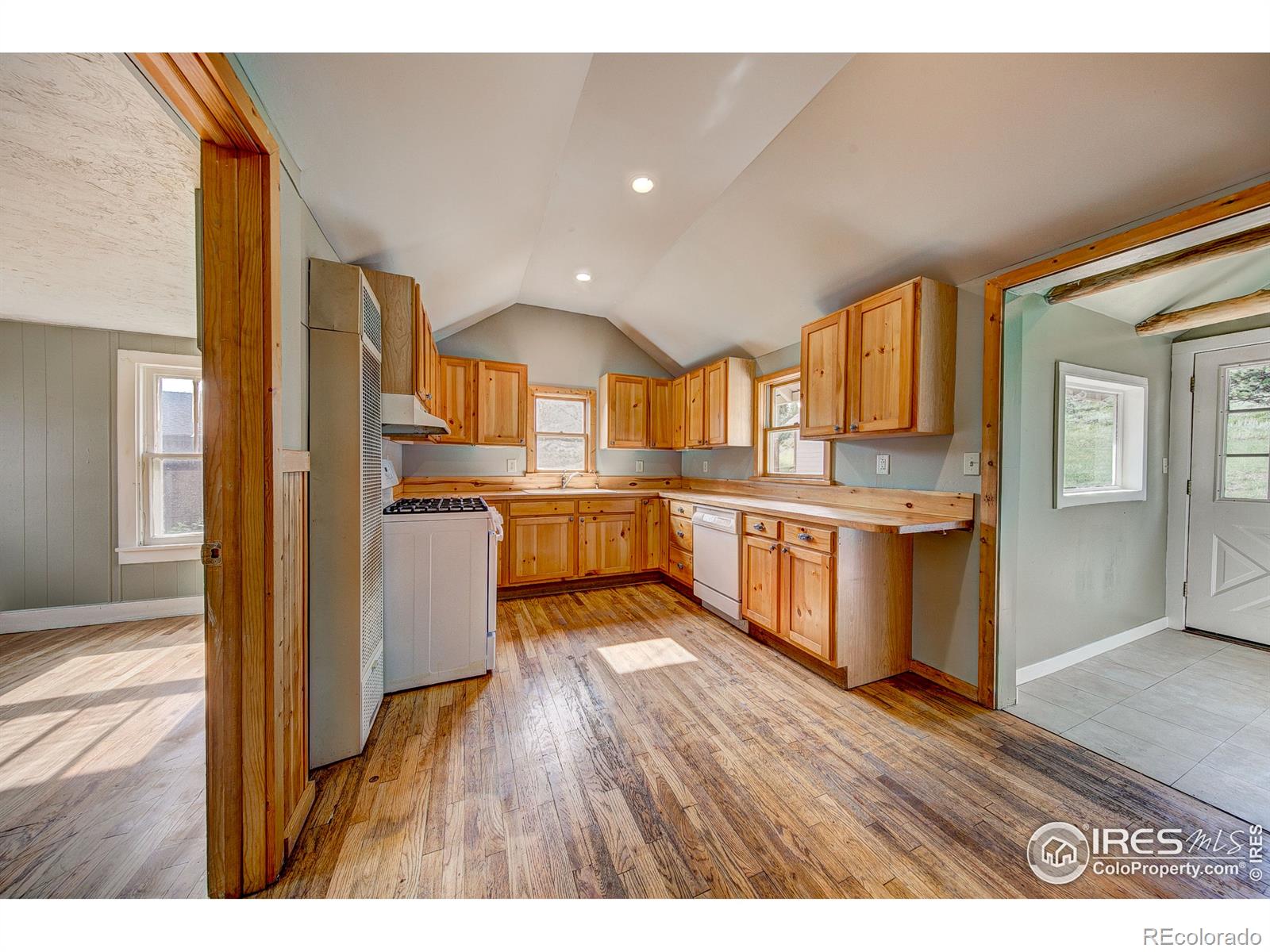 MLS Image #29 for 1112  giant track road,estes park, Colorado