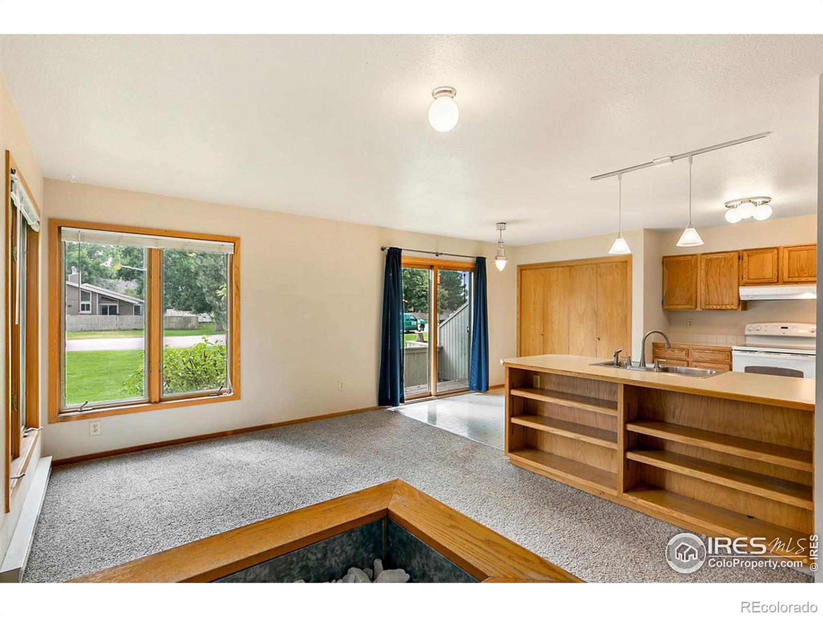 MLS Image #3 for 1037  driftwood drive,fort collins, Colorado