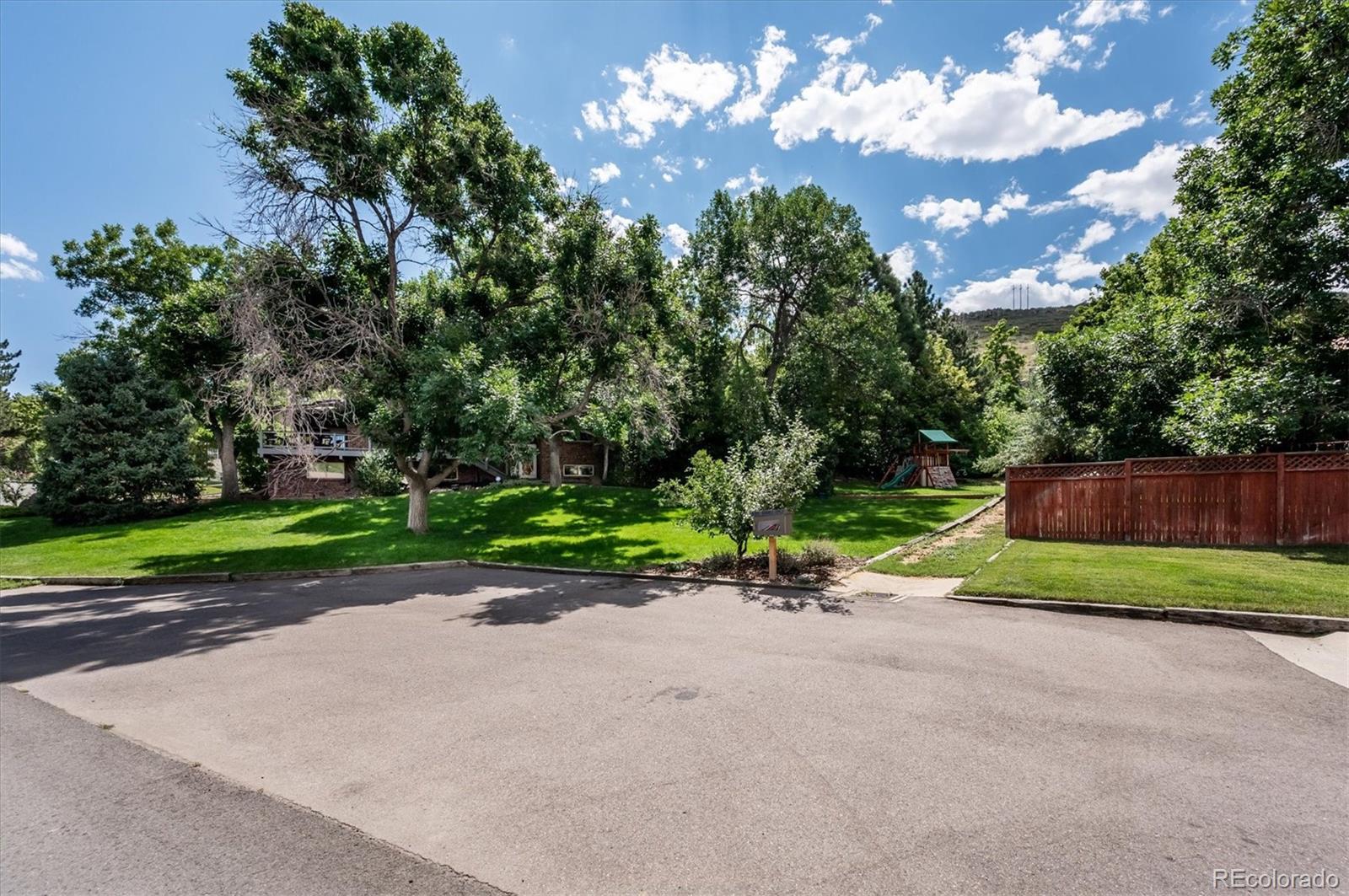 MLS Image #37 for 15010  echo drive,golden, Colorado