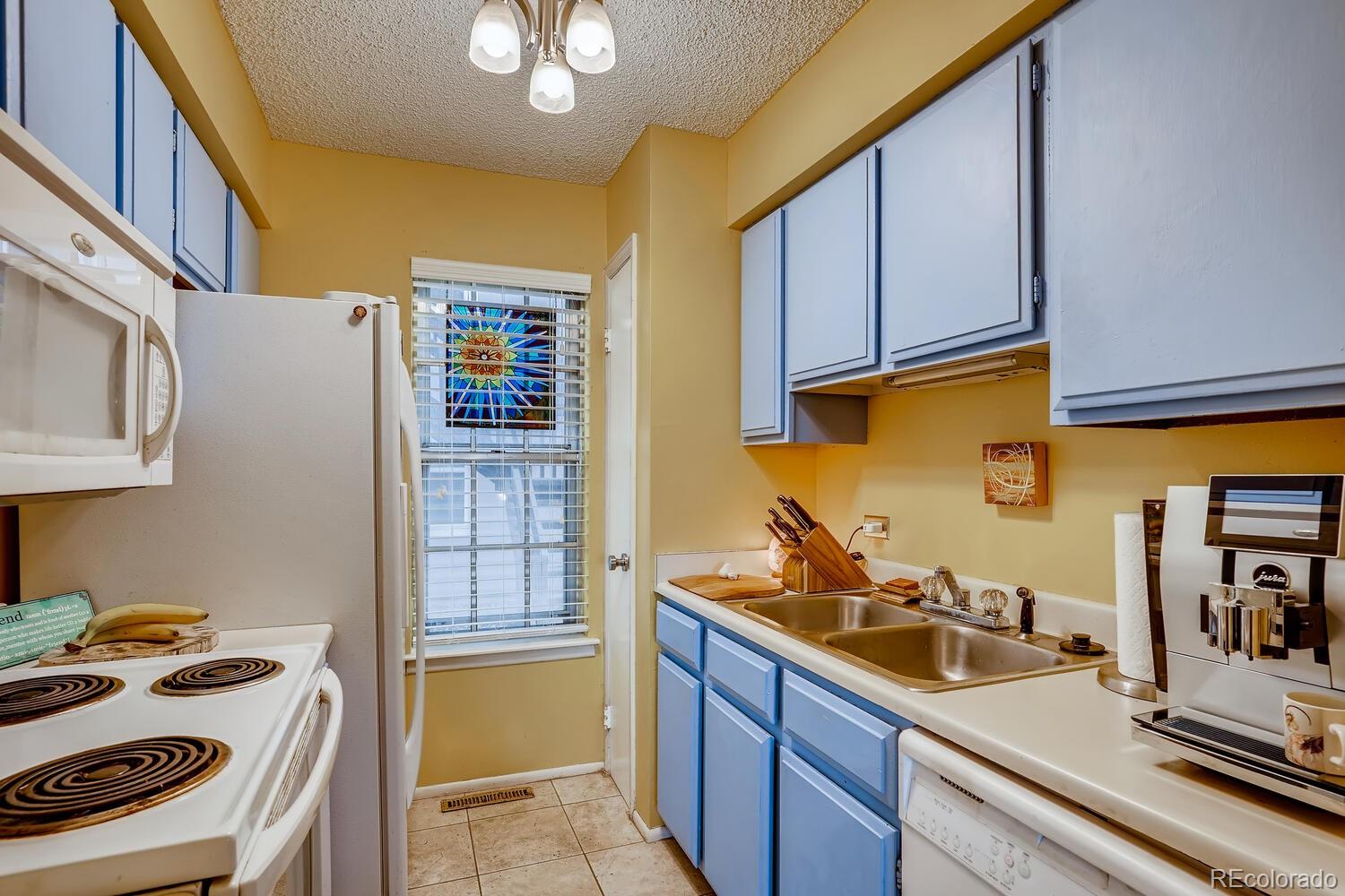 MLS Image #10 for 7105 s gaylord street,centennial, Colorado