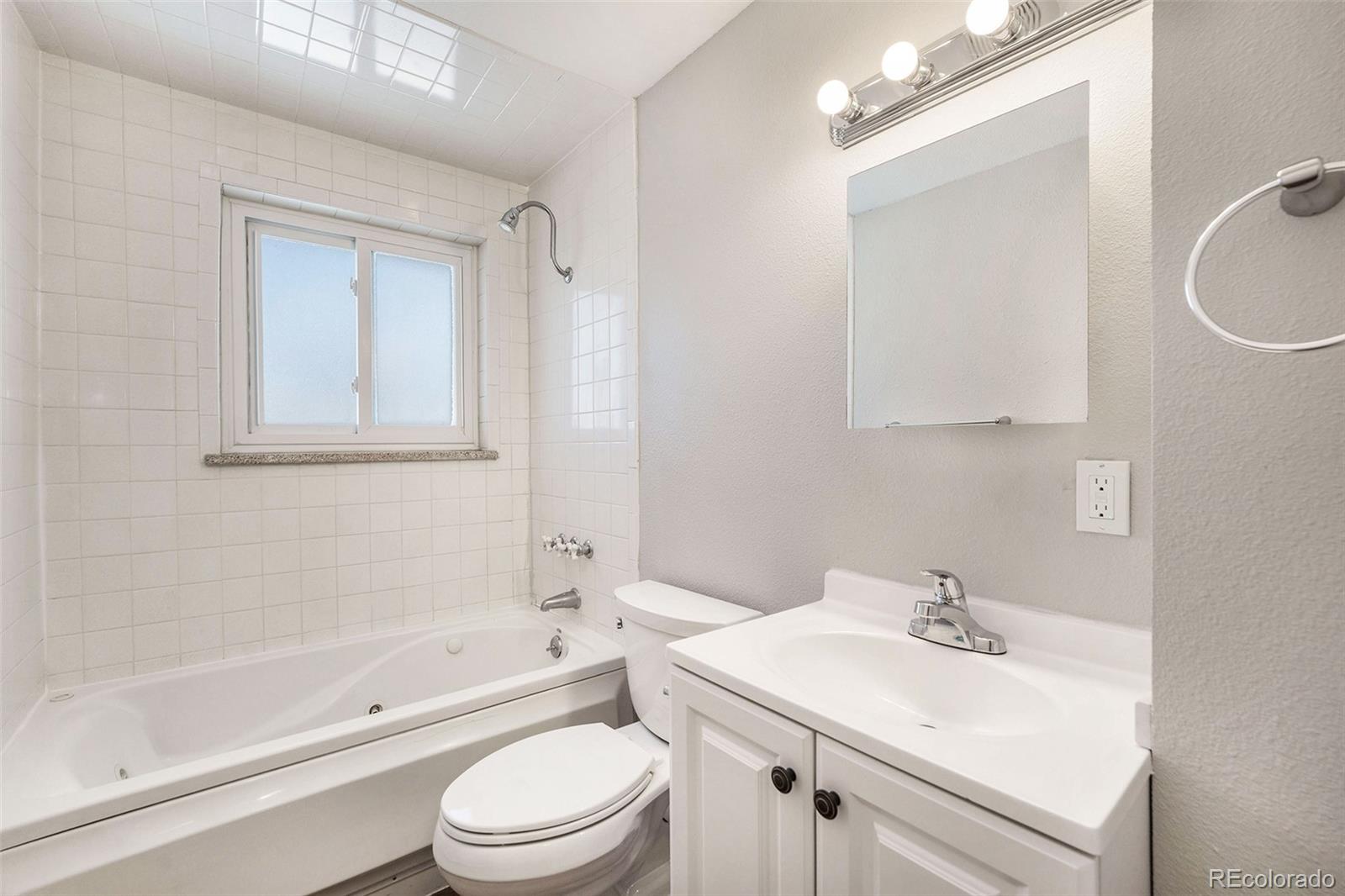 MLS Image #5 for 8378  benton way,arvada, Colorado