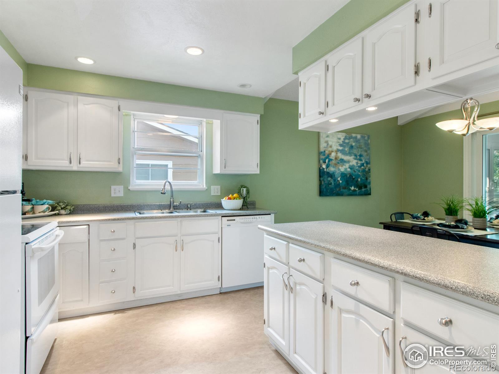 MLS Image #13 for 23  university circle,longmont, Colorado