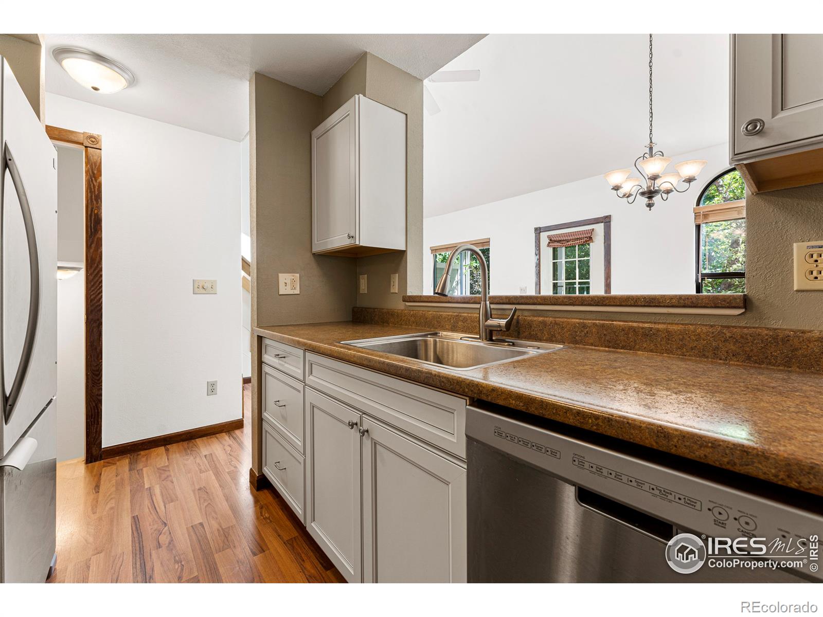 MLS Image #10 for 364  owl drive,louisville, Colorado