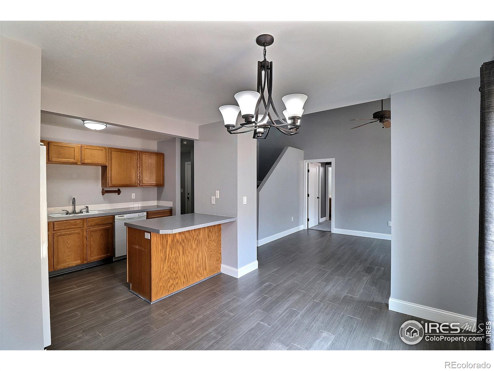 MLS Image #11 for 727  2nd street,windsor, Colorado