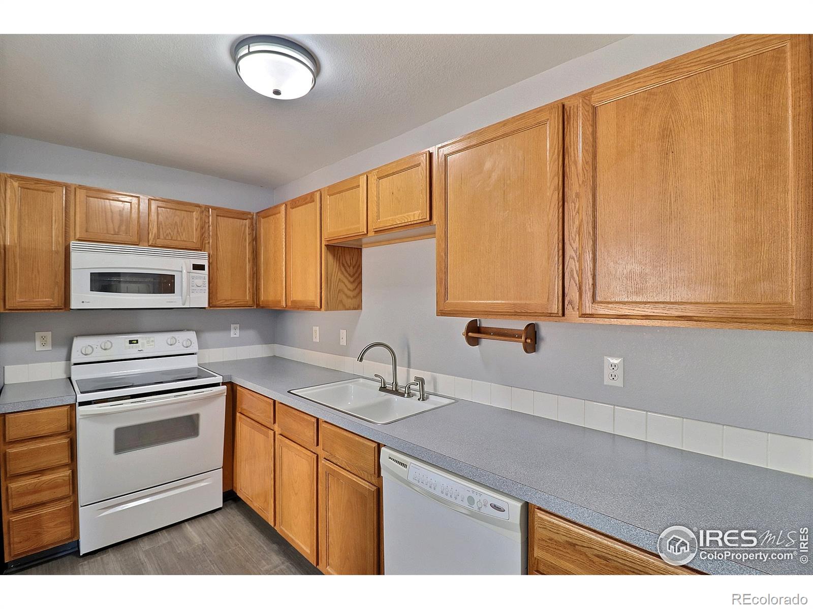 MLS Image #15 for 727  2nd street,windsor, Colorado