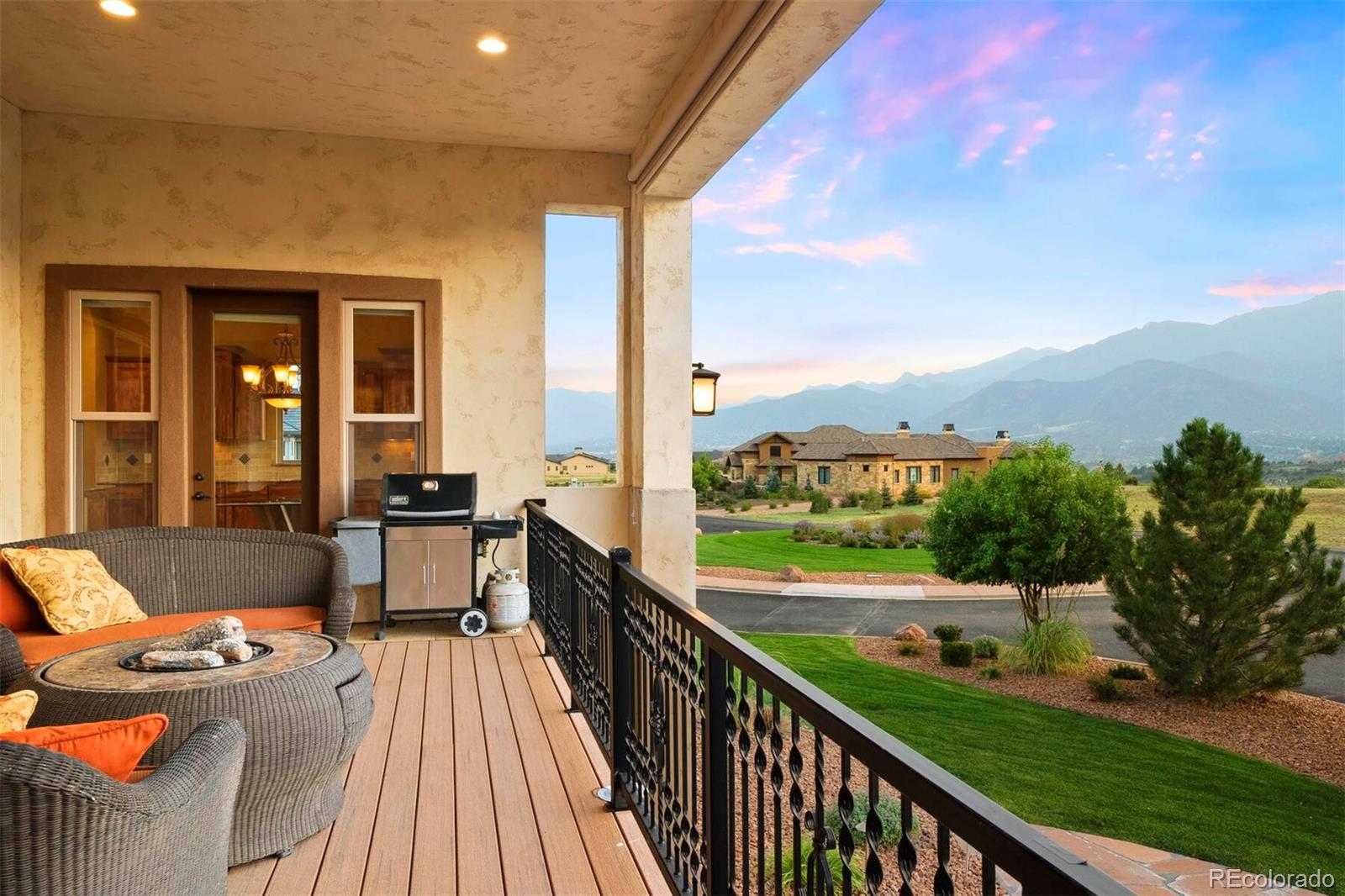 MLS Image #15 for 2912  cathedral park view,colorado springs, Colorado