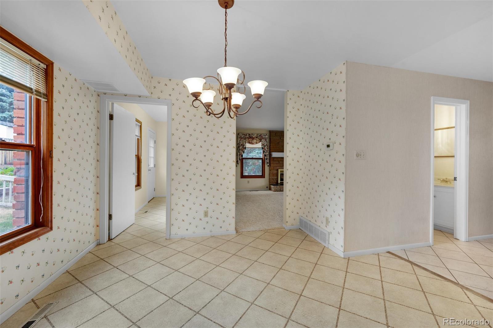 MLS Image #15 for 4726  vista view lane,colorado springs, Colorado