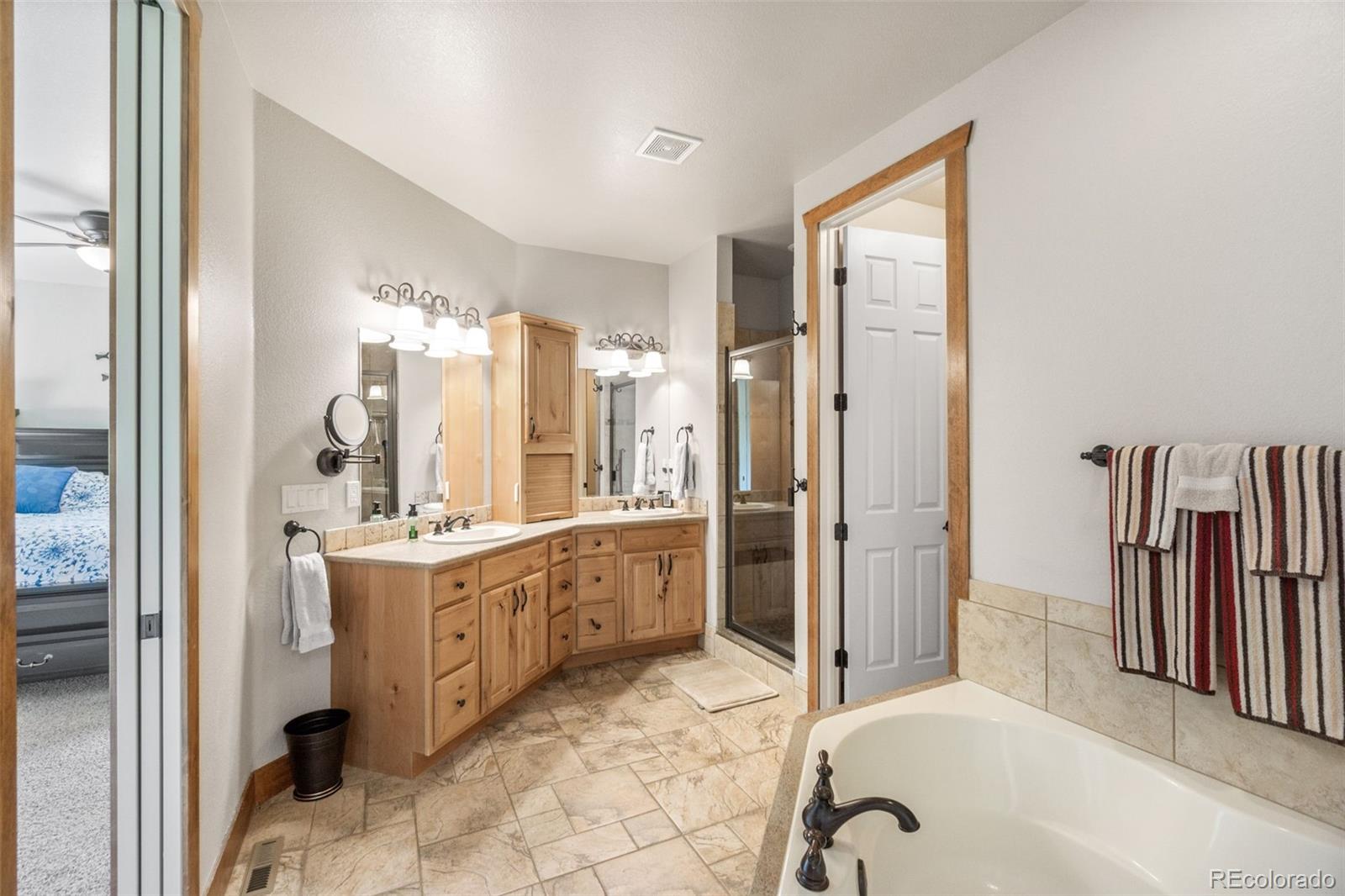 MLS Image #12 for 959  arbutus court,lakewood, Colorado