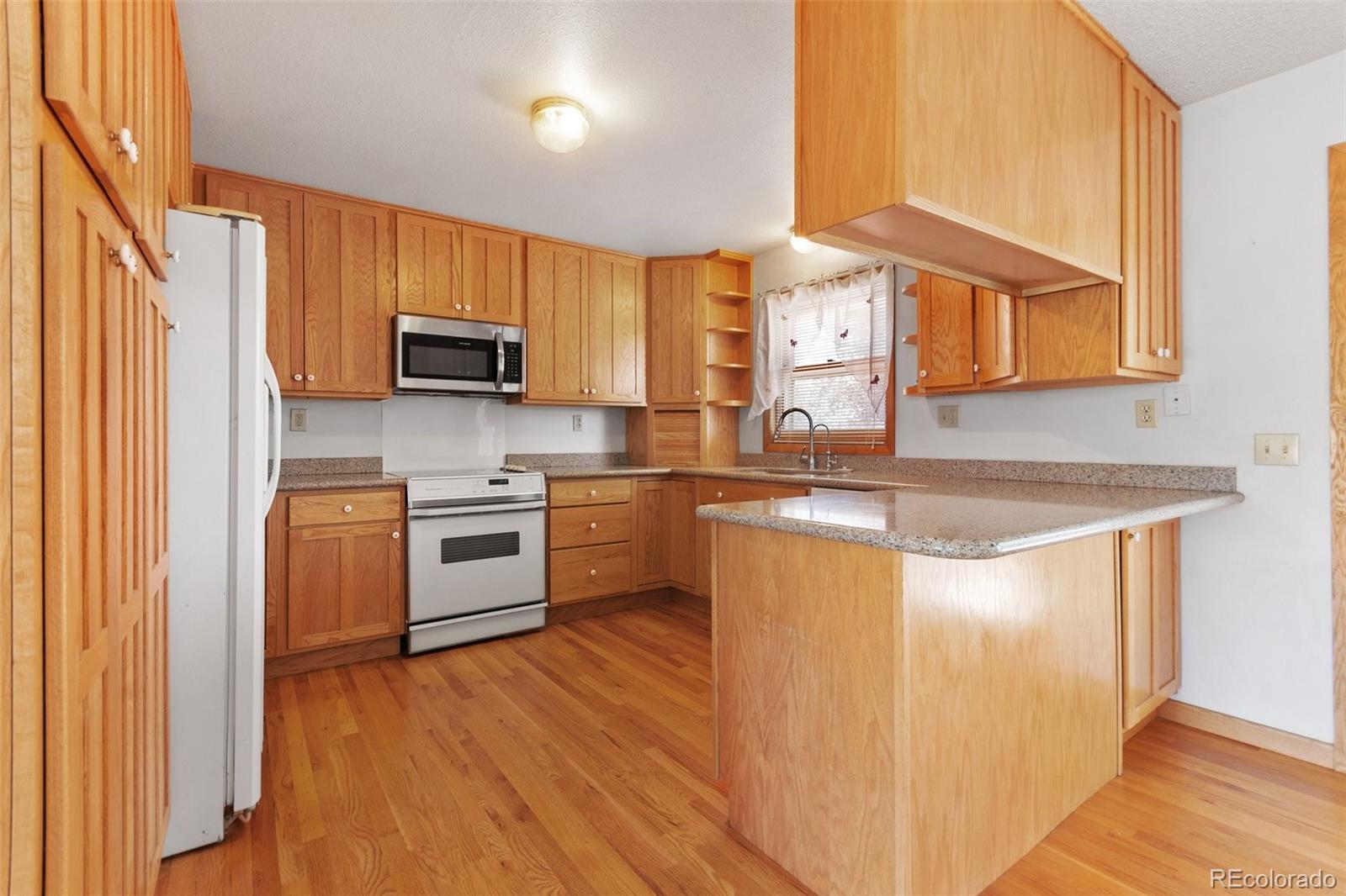 MLS Image #10 for 920  h avenue,limon, Colorado