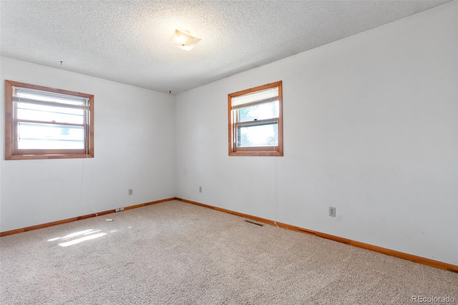 MLS Image #16 for 920  h avenue,limon, Colorado