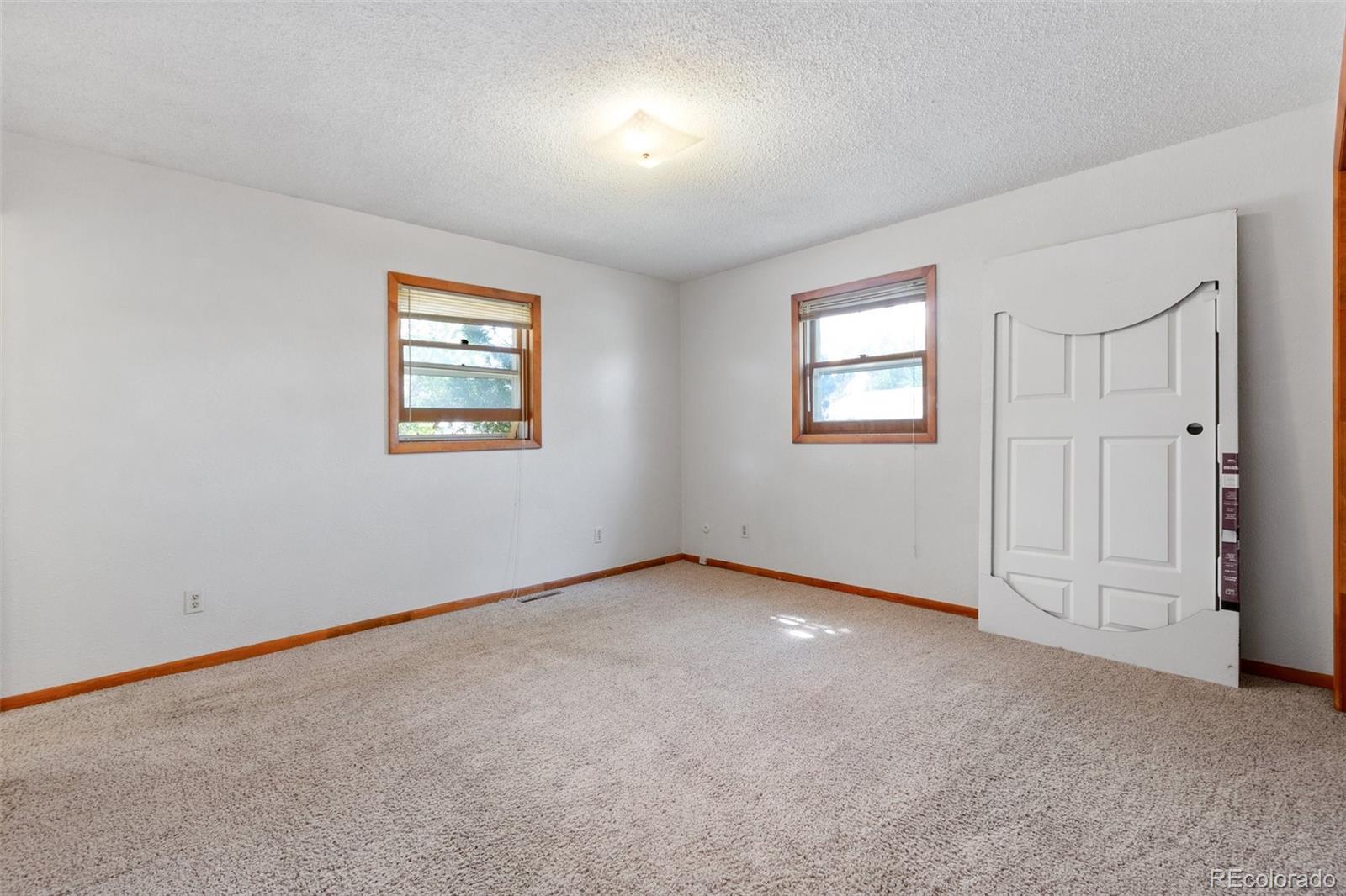 MLS Image #17 for 920  h avenue,limon, Colorado