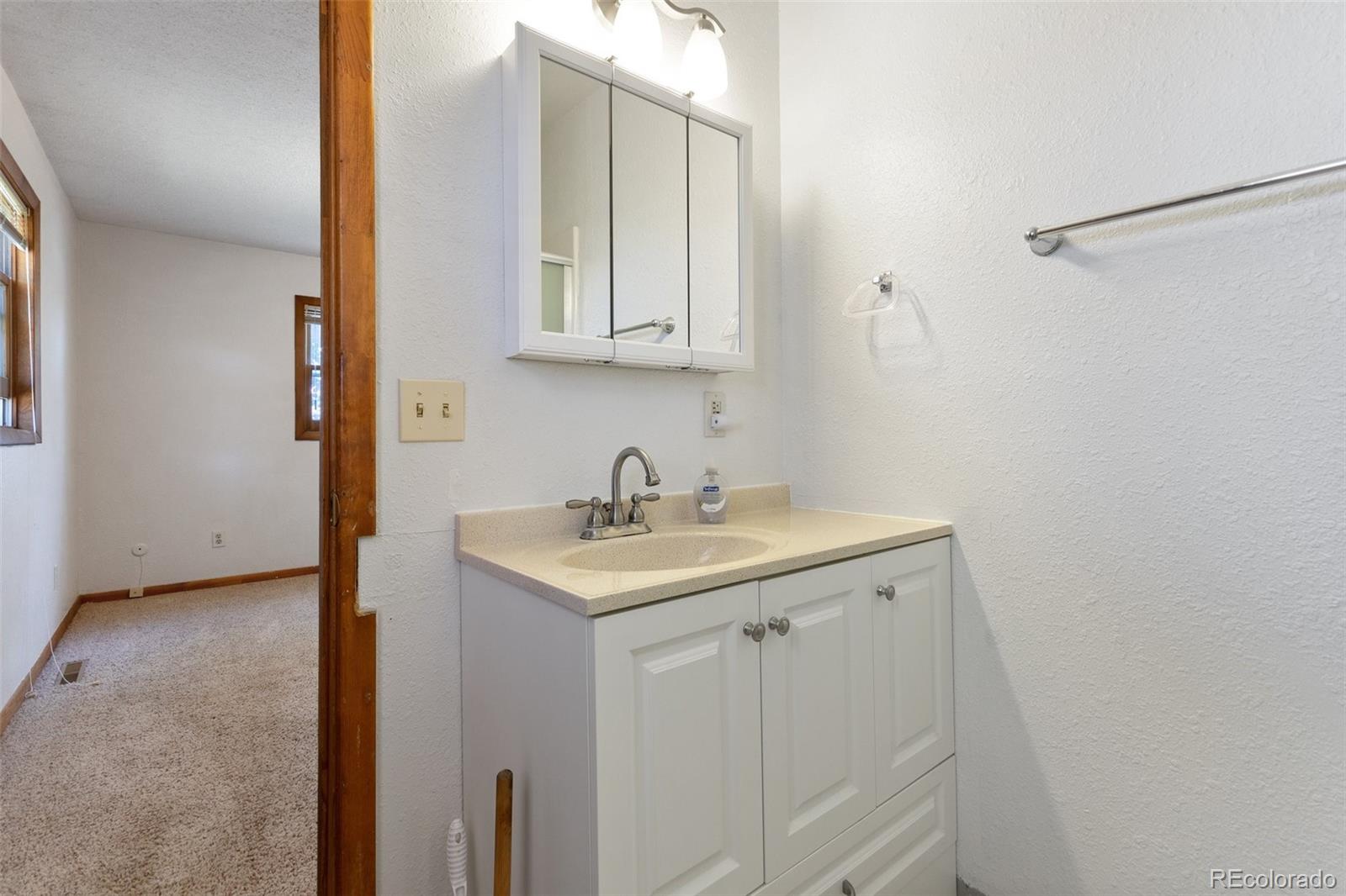 MLS Image #19 for 920  h avenue,limon, Colorado