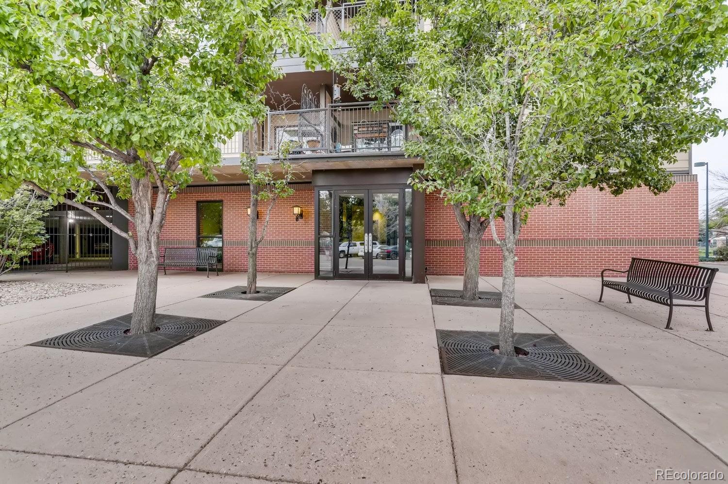 MLS Image #5 for 15475  andrews drive,denver, Colorado