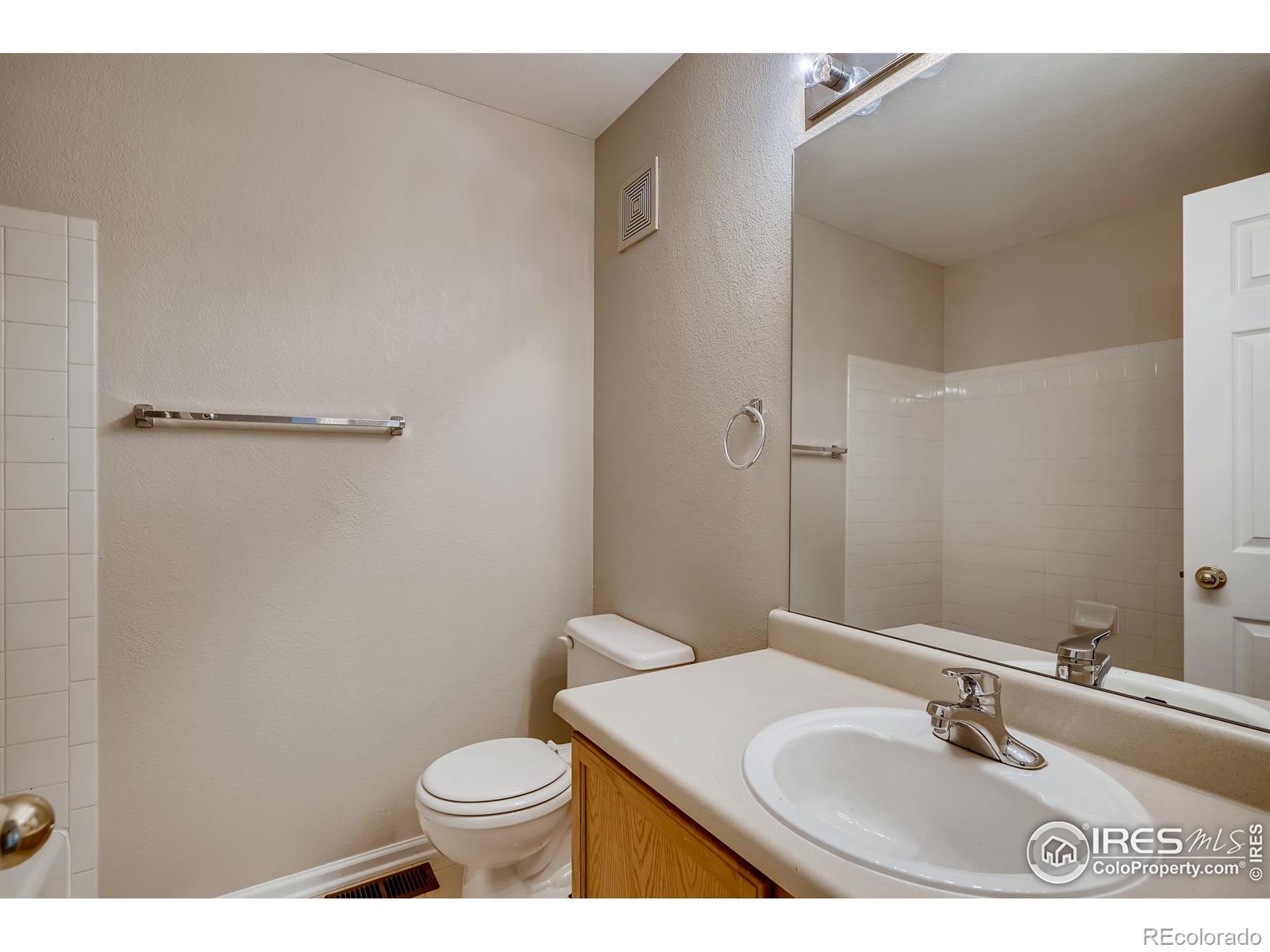 MLS Image #23 for 9530 e florida avenue,denver, Colorado