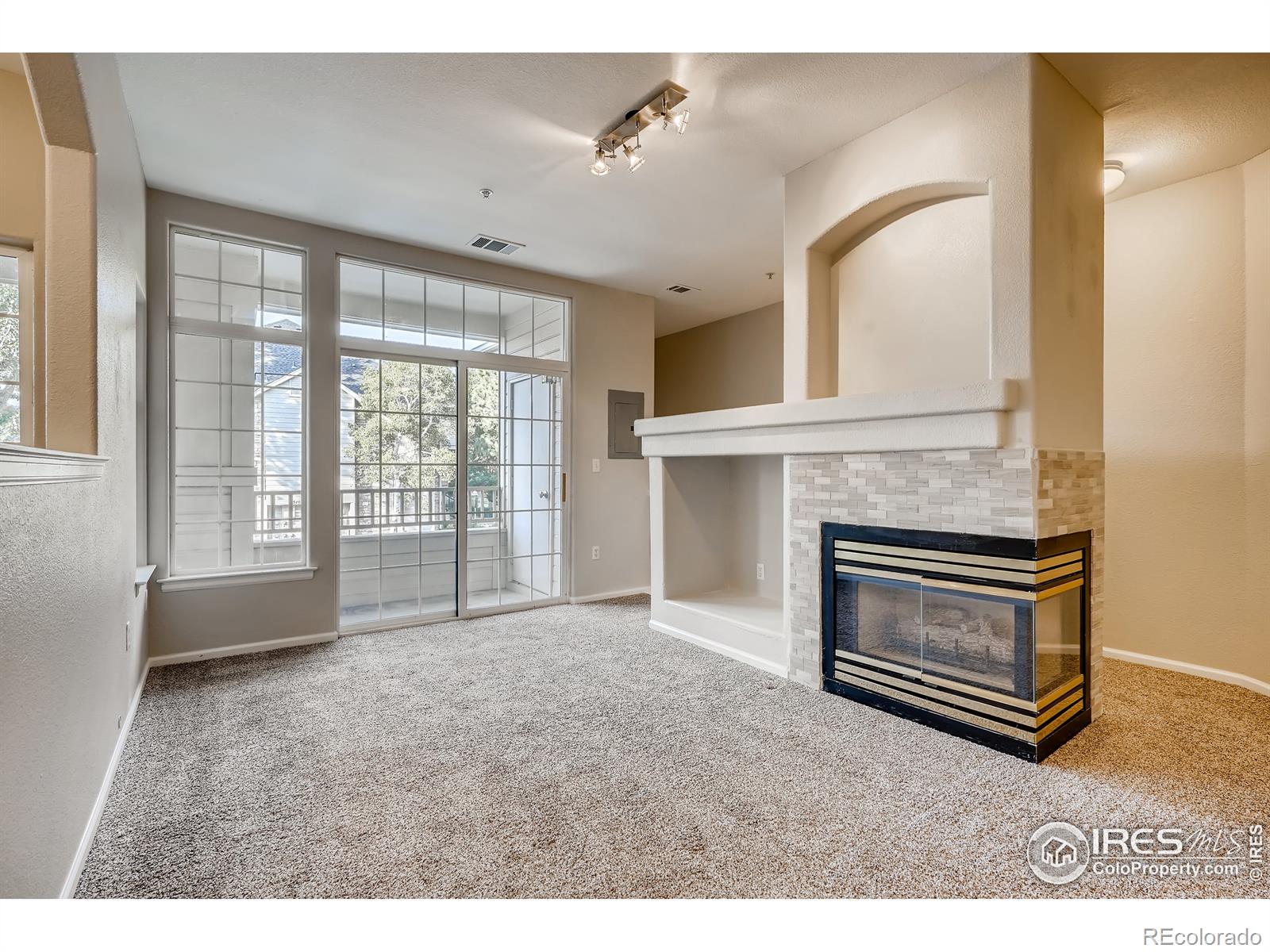MLS Image #4 for 9530 e florida avenue,denver, Colorado