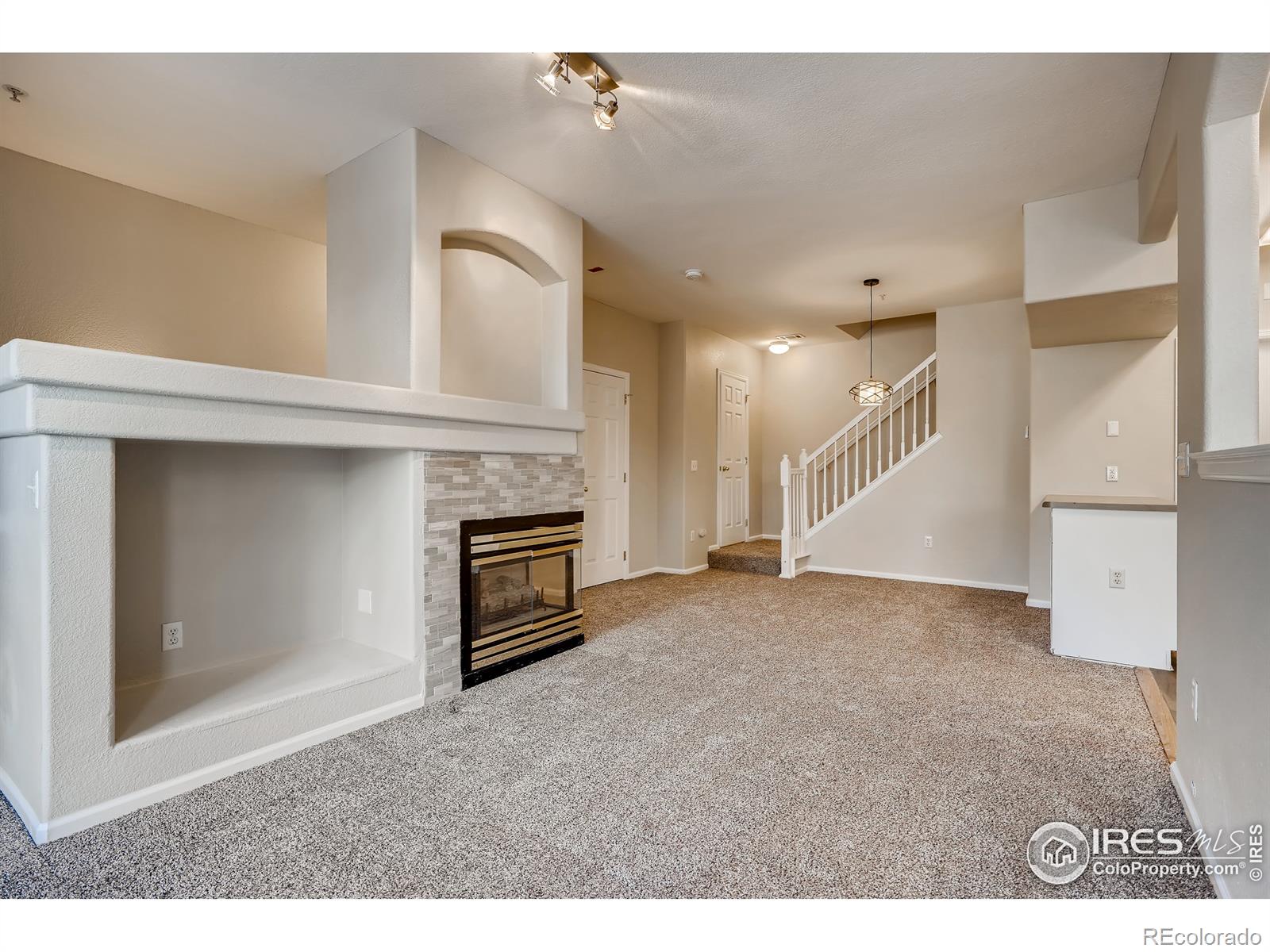 MLS Image #5 for 9530 e florida avenue,denver, Colorado