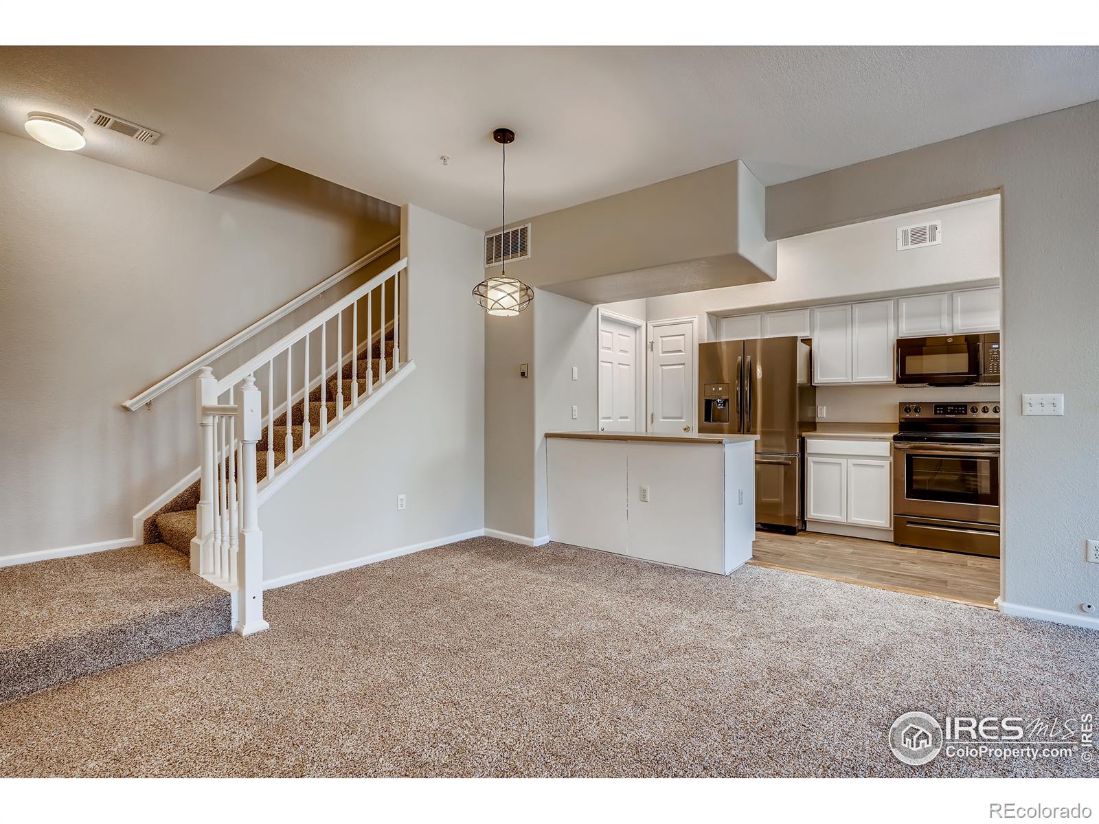 MLS Image #6 for 9530 e florida avenue,denver, Colorado