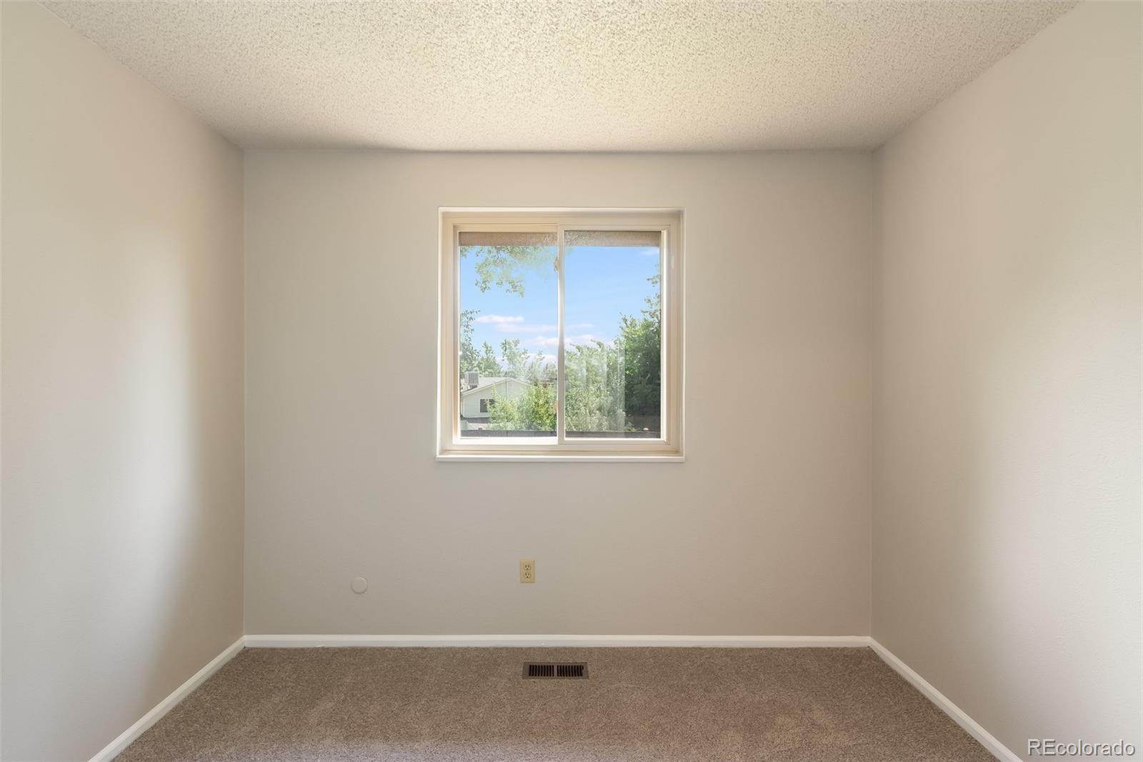 MLS Image #10 for 11720 w 74th avenue,arvada, Colorado