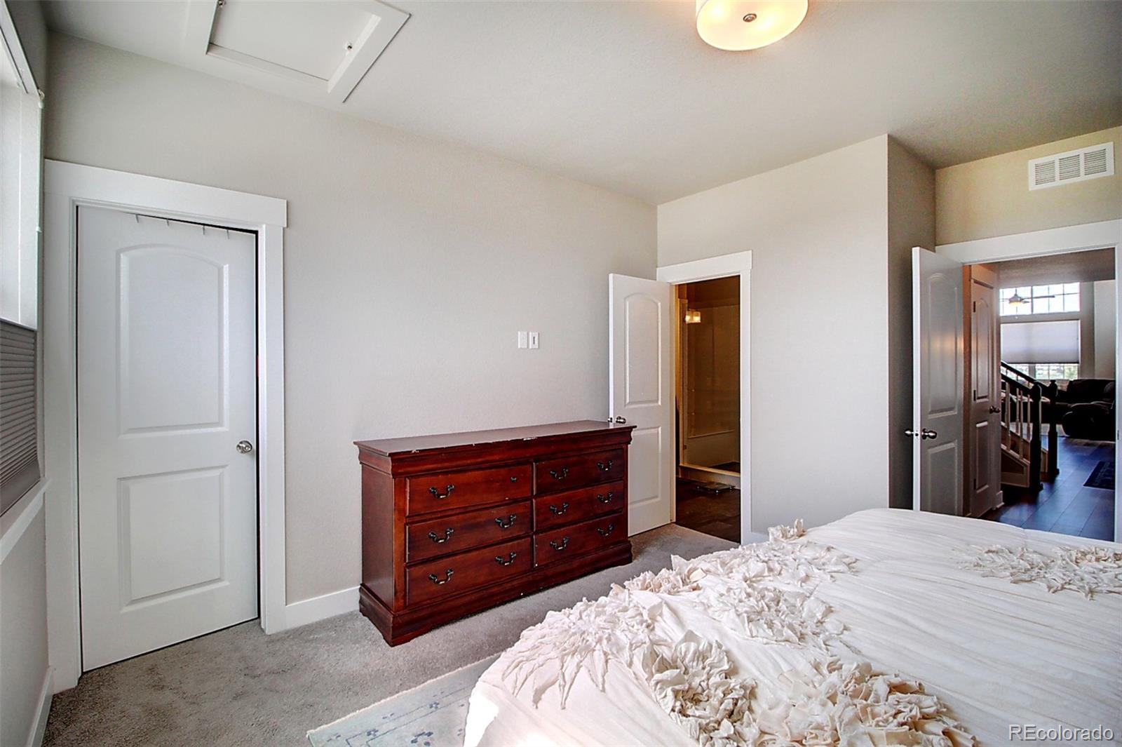 MLS Image #18 for 8882 e 47th avenue,denver, Colorado