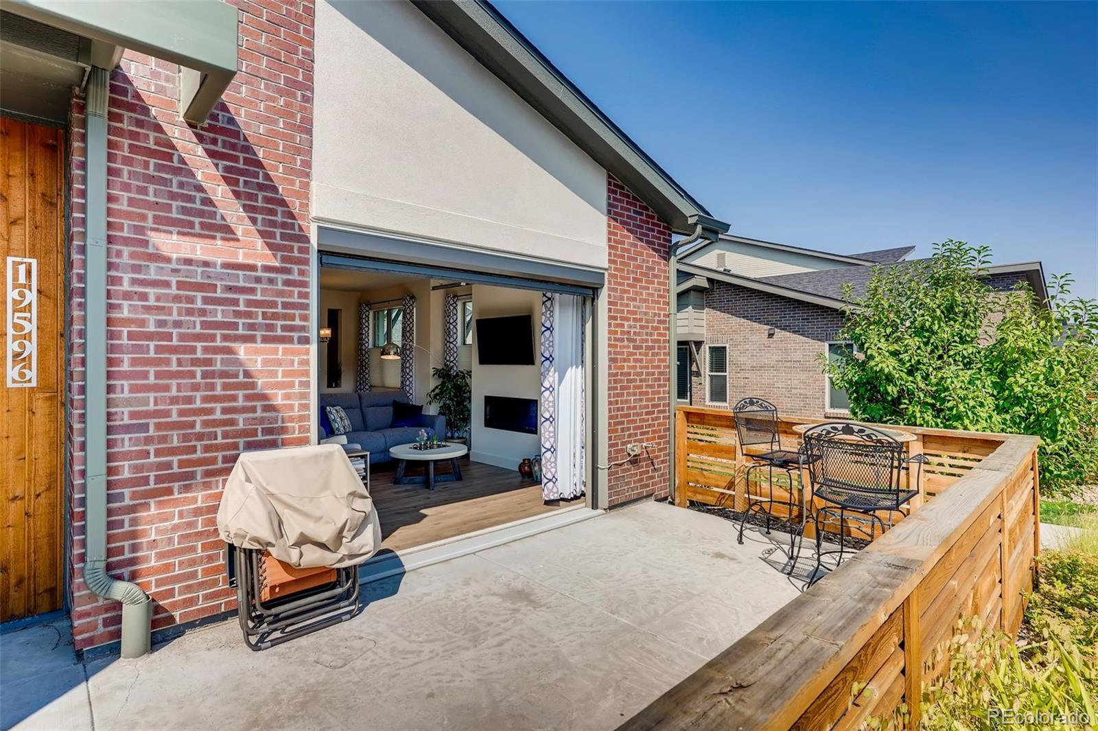 Report Image for 19596 E Sunset Circle,Centennial, Colorado