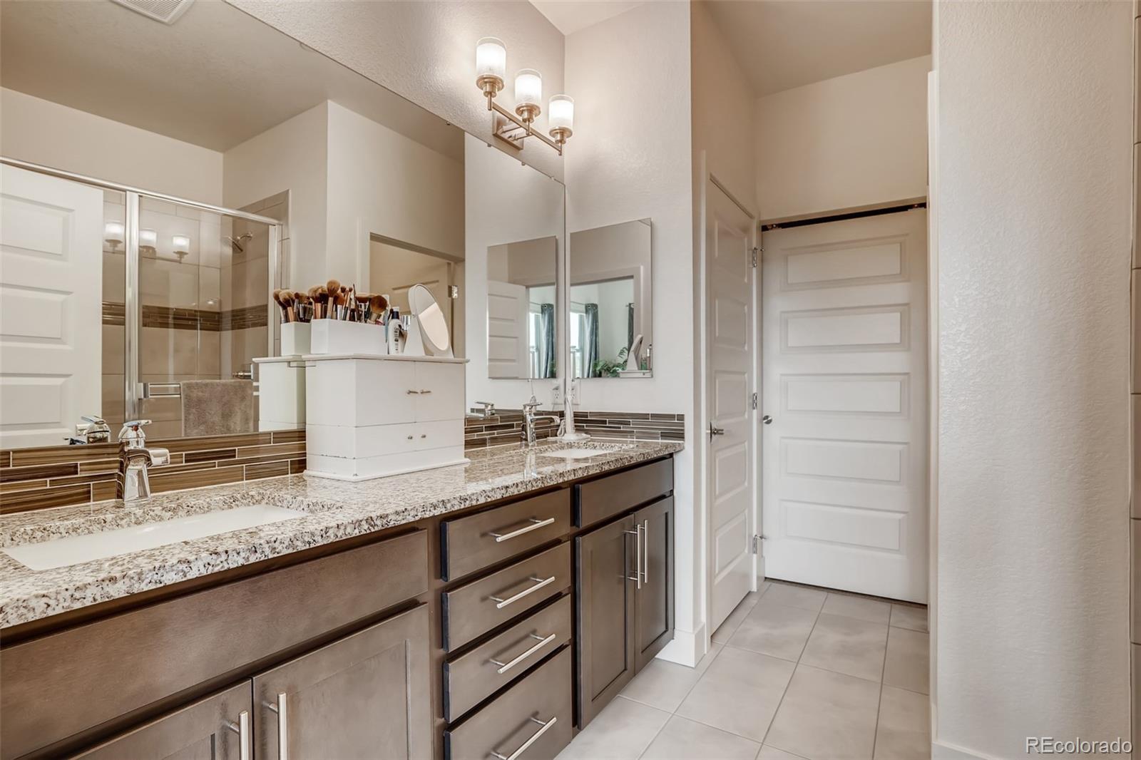 MLS Image #8 for 19596 e sunset circle,centennial, Colorado