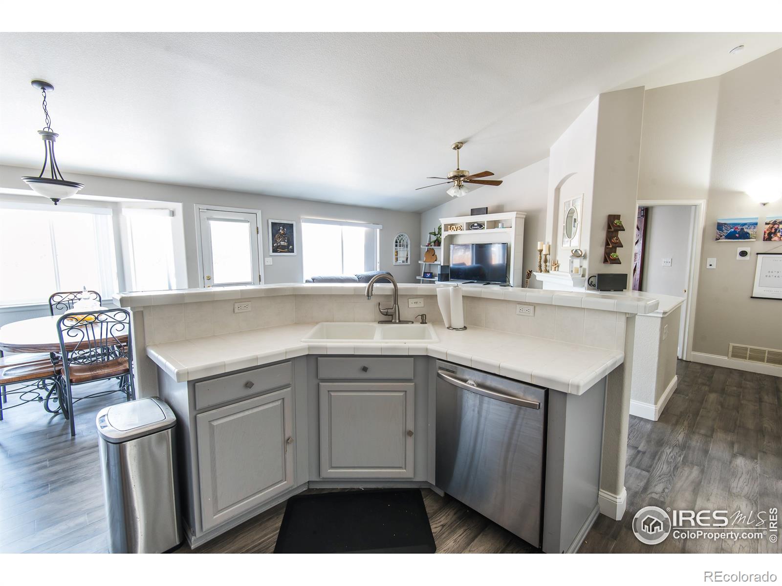 MLS Image #14 for 5505 e 117th circle,thornton, Colorado