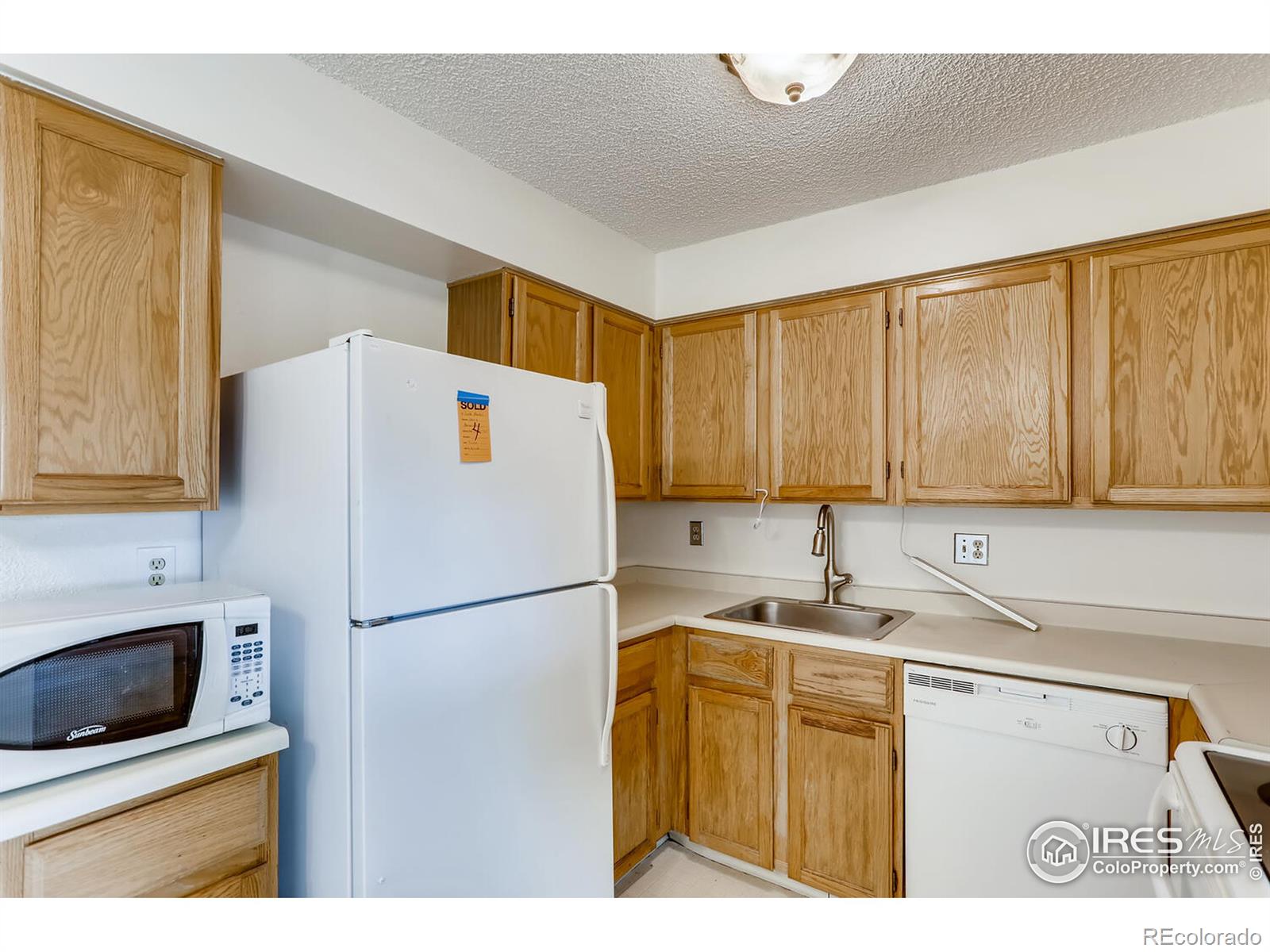 MLS Image #6 for 11907 e harvard avenue,aurora, Colorado