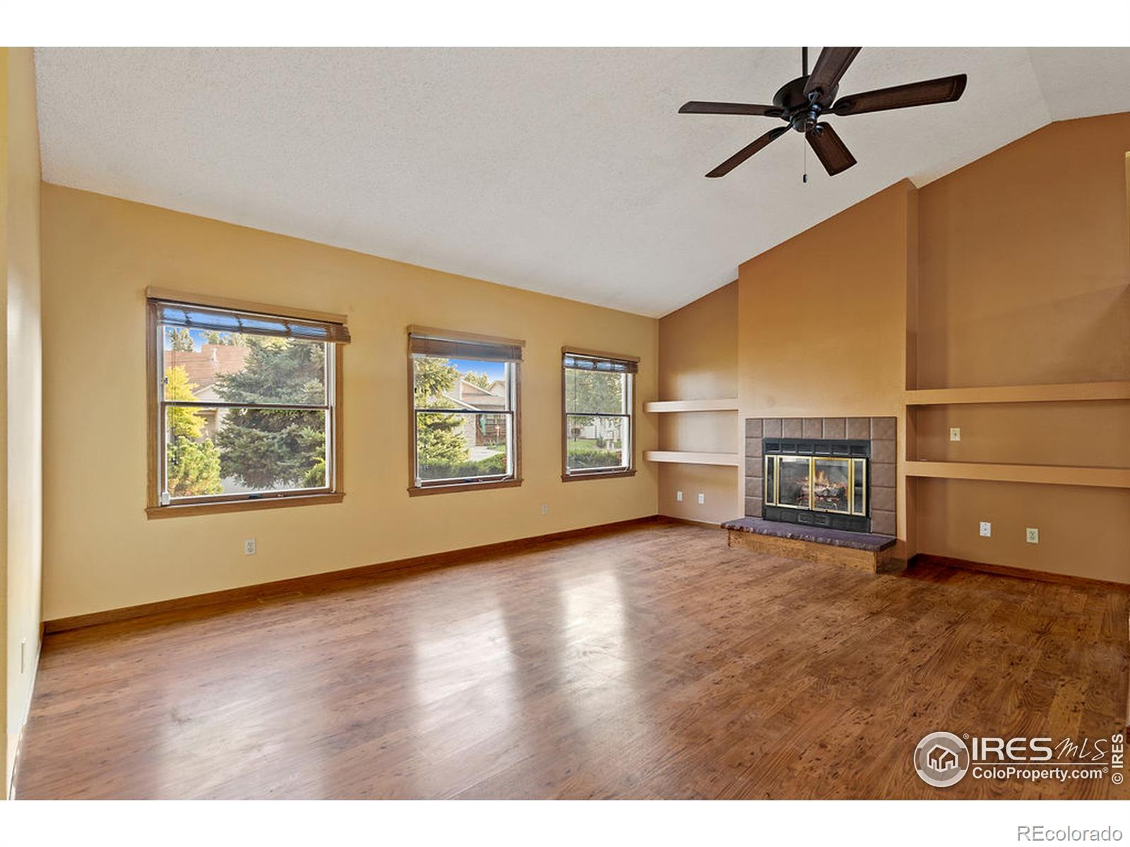 MLS Image #4 for 851  scarborough drive,loveland, Colorado