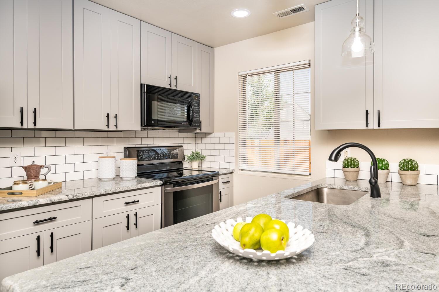 MLS Image #13 for 12614  eudora street,thornton, Colorado