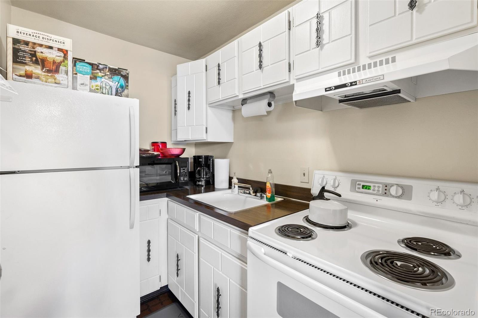 MLS Image #15 for 7801 w 35th avenue,wheat ridge, Colorado