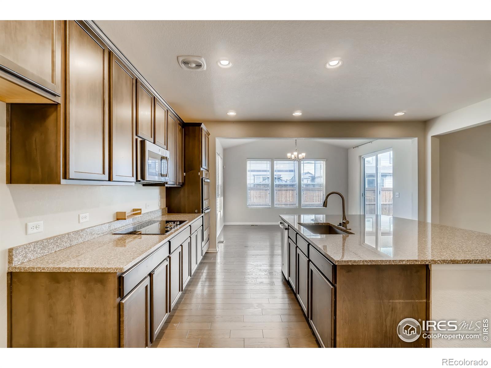 MLS Image #10 for 25107 e maple avenue,aurora, Colorado