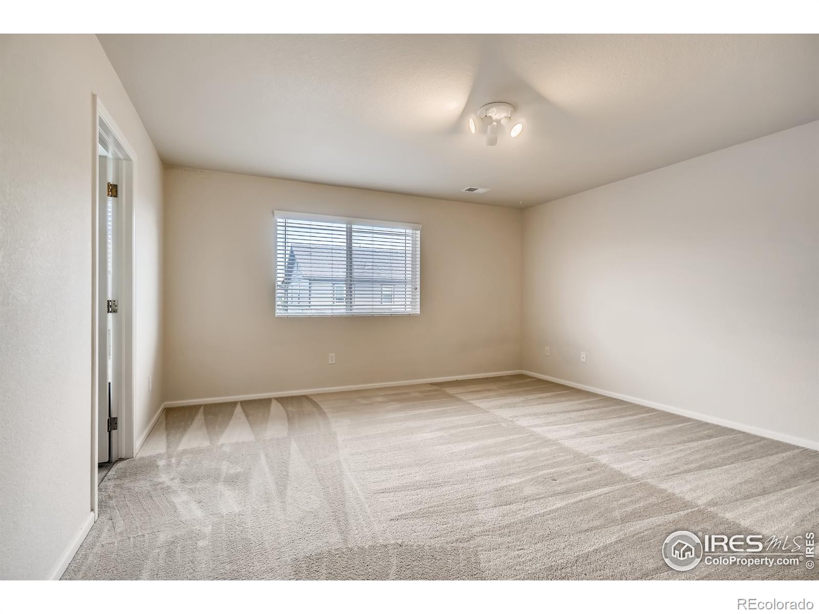 MLS Image #14 for 25107 e maple avenue,aurora, Colorado