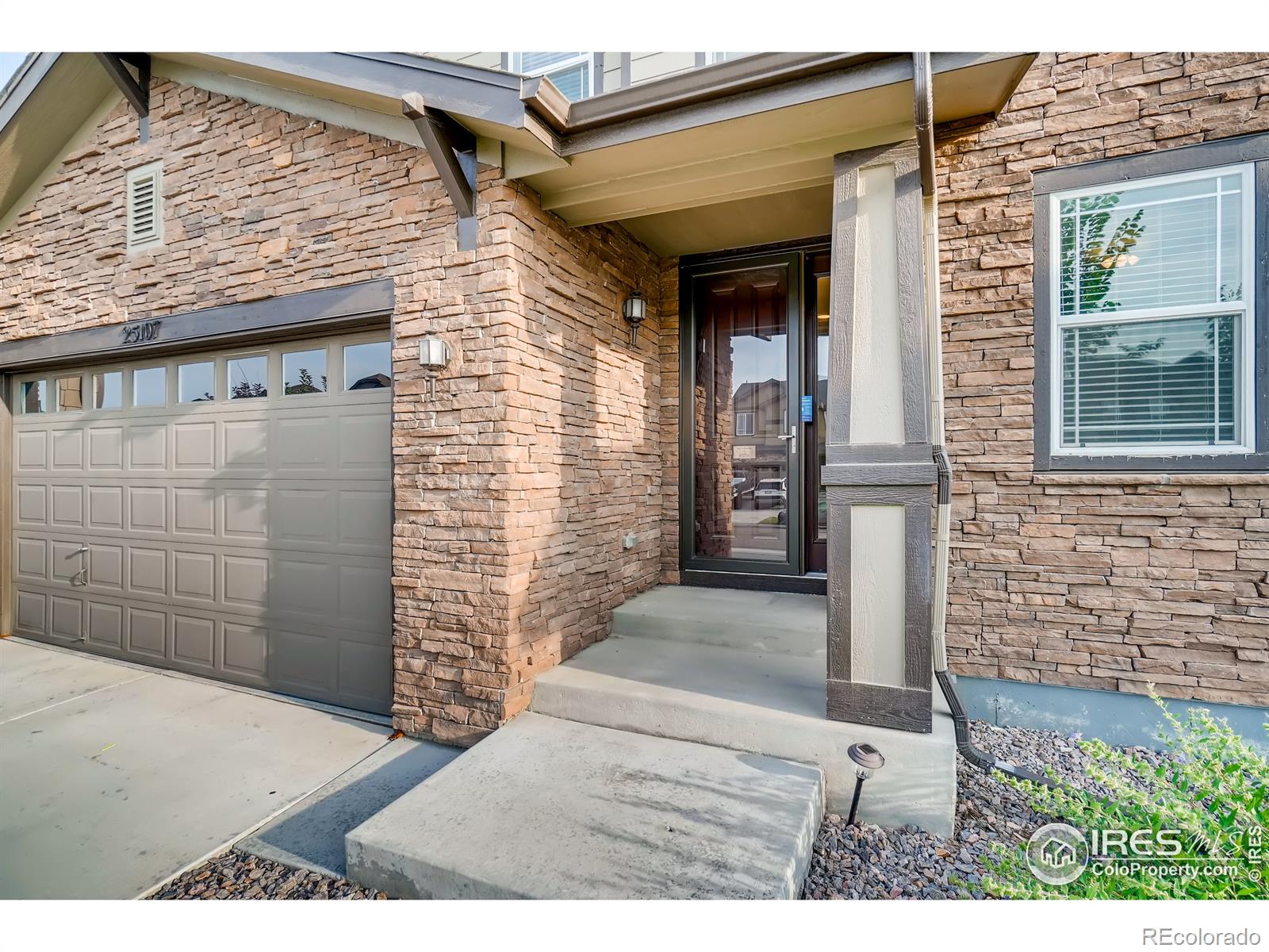 MLS Image #3 for 25107 e maple avenue,aurora, Colorado