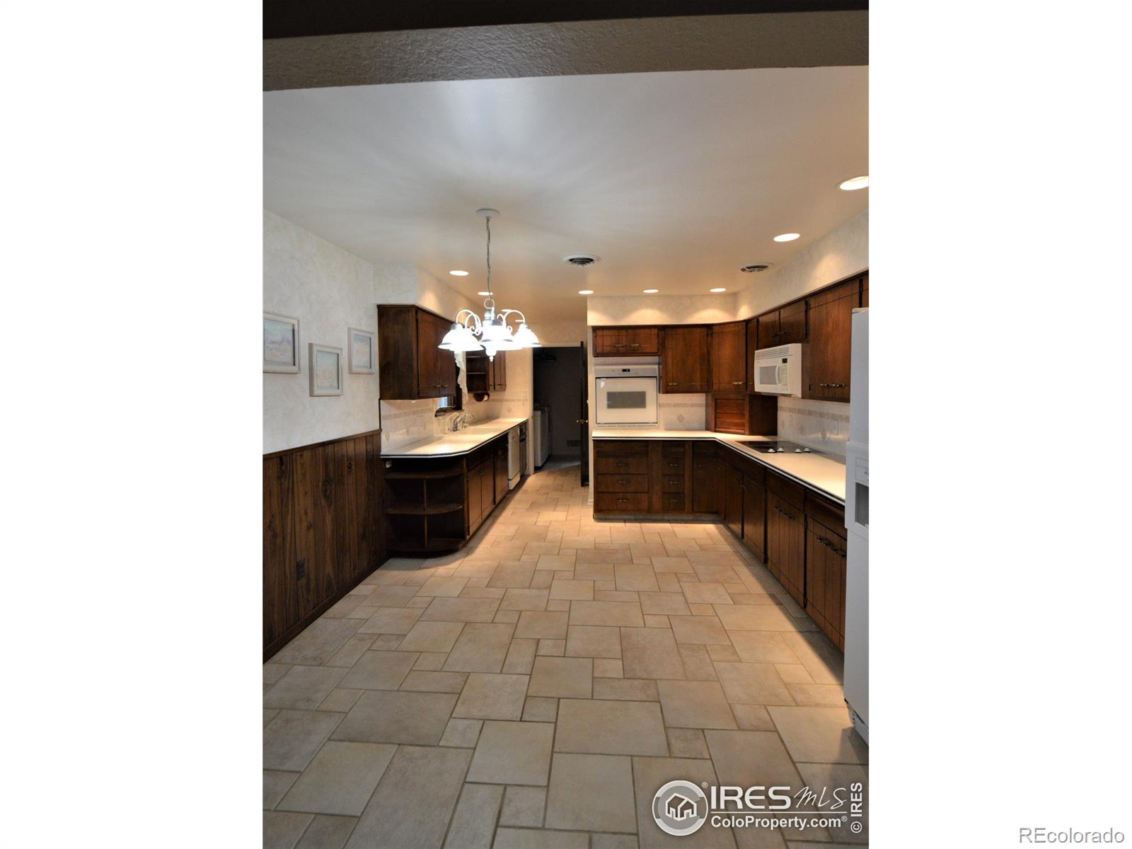 MLS Image #9 for 924  diana street,fort morgan, Colorado