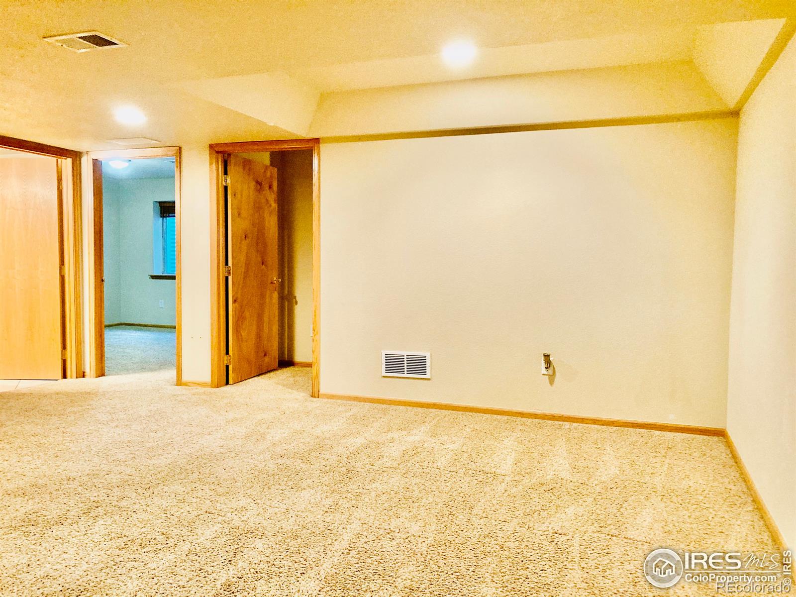 MLS Image #12 for 1533  haymarket street,fort collins, Colorado