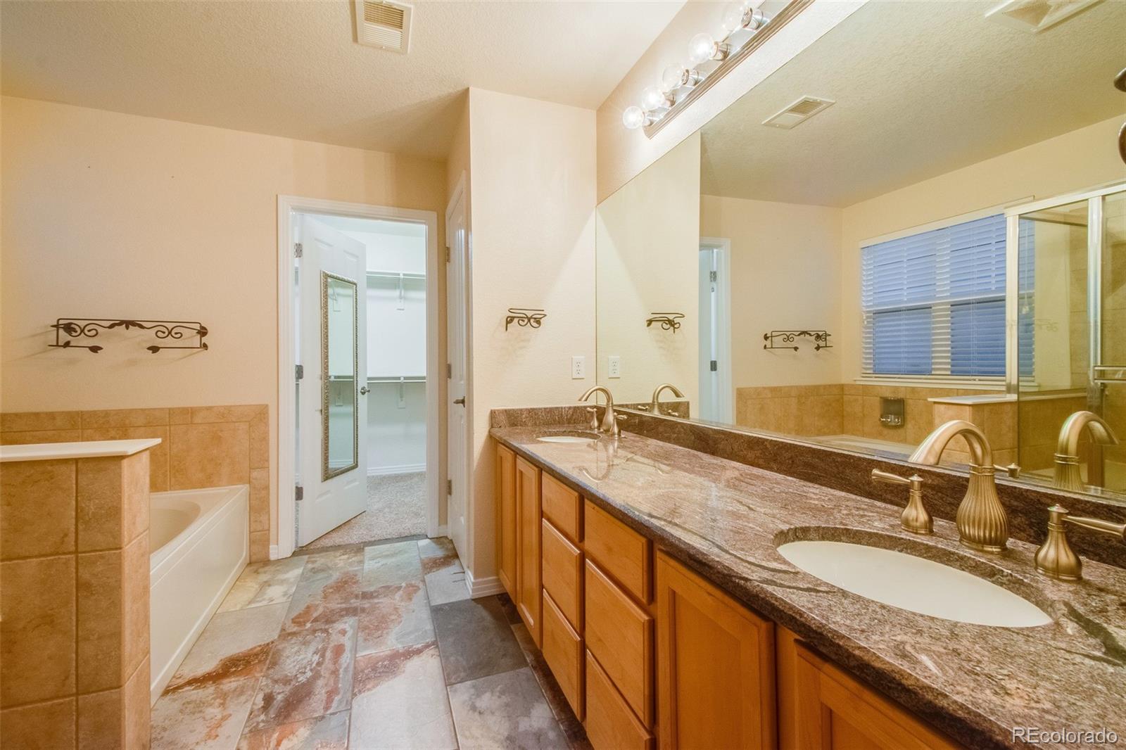 MLS Image #3 for 25252 e indore drive,aurora, Colorado