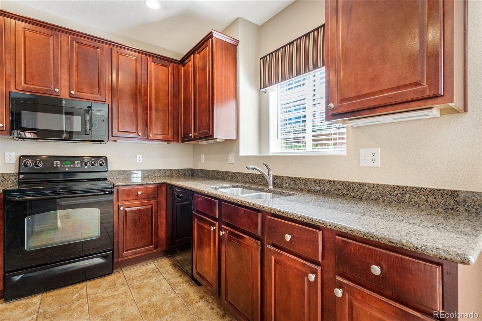 MLS Image #12 for 4608  copeland loop,highlands ranch, Colorado