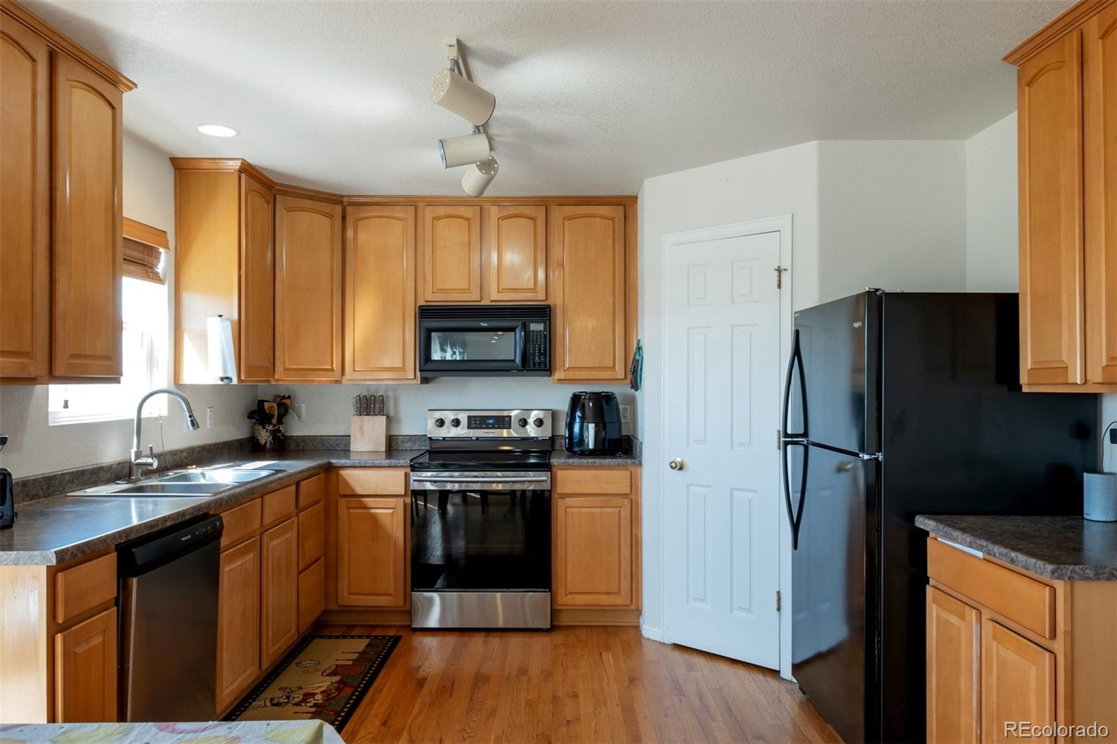 MLS Image #7 for 23682 e mississippi circle,aurora, Colorado