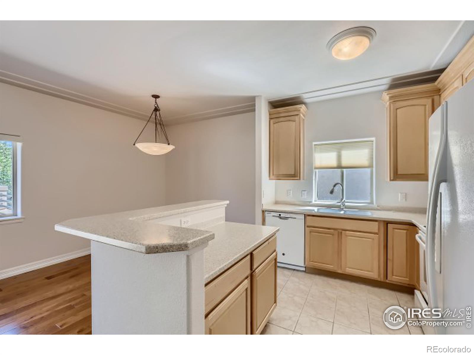 MLS Image #9 for 13351 w alameda parkway,lakewood, Colorado