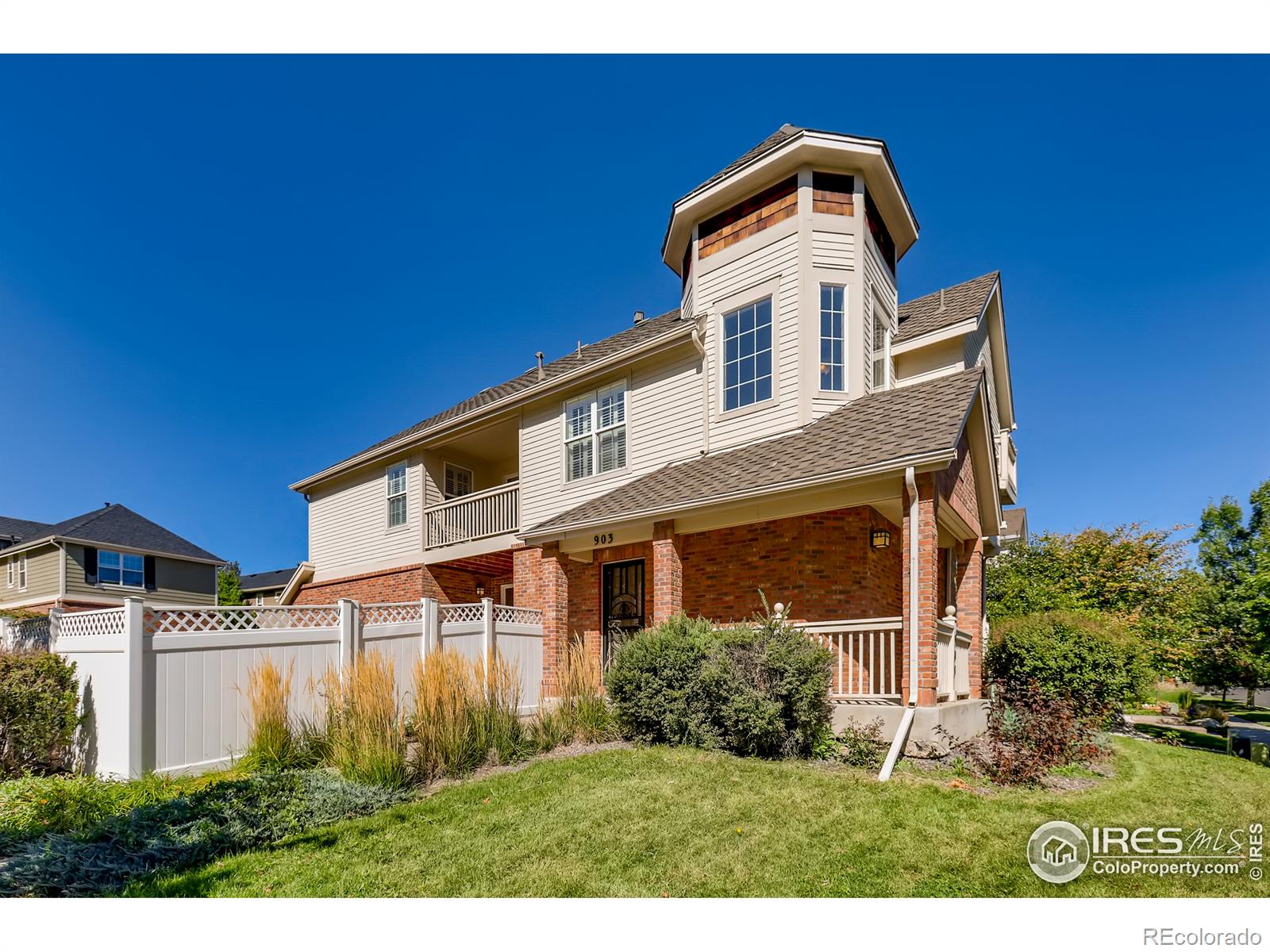 MLS Image #1 for 903  roslyn court,denver, Colorado