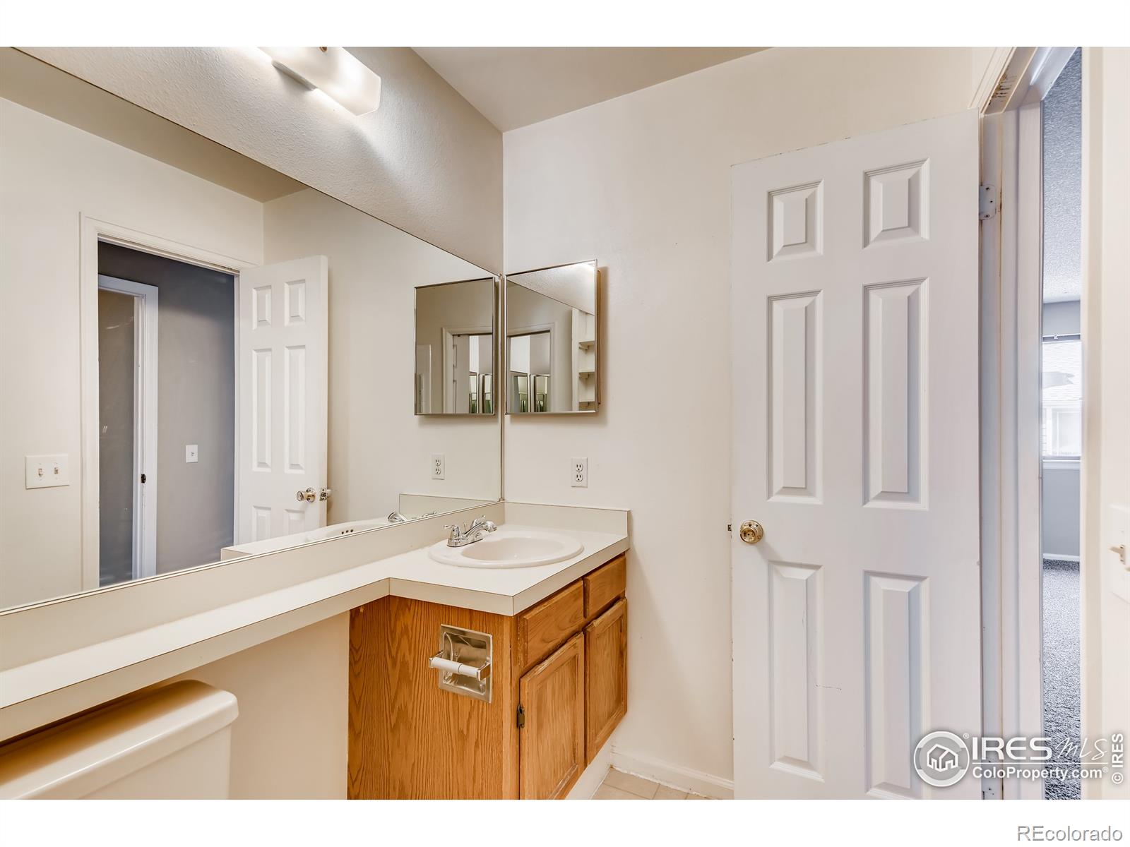 MLS Image #20 for 1475 s quebec way,denver, Colorado
