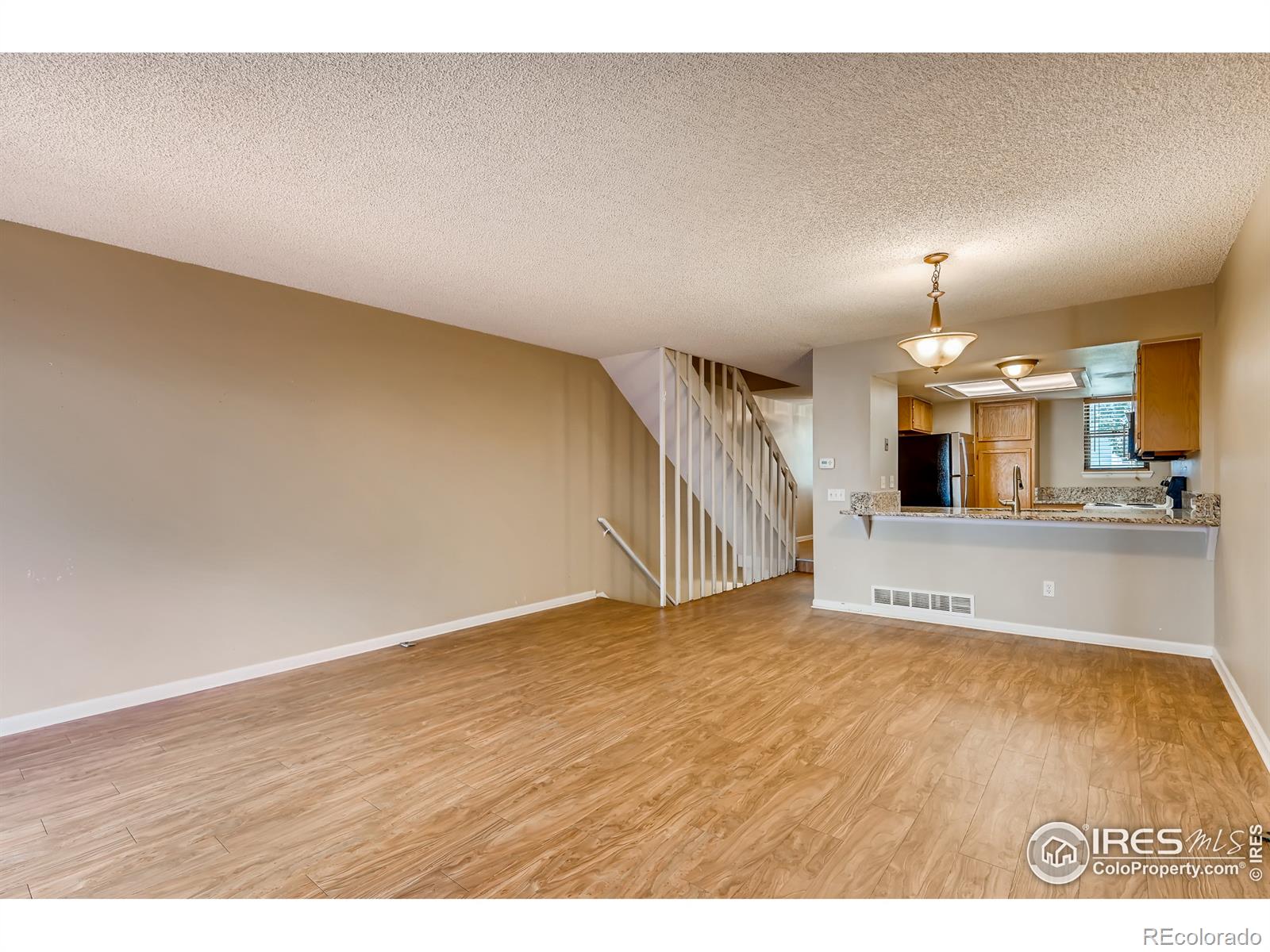 MLS Image #7 for 1475 s quebec way,denver, Colorado
