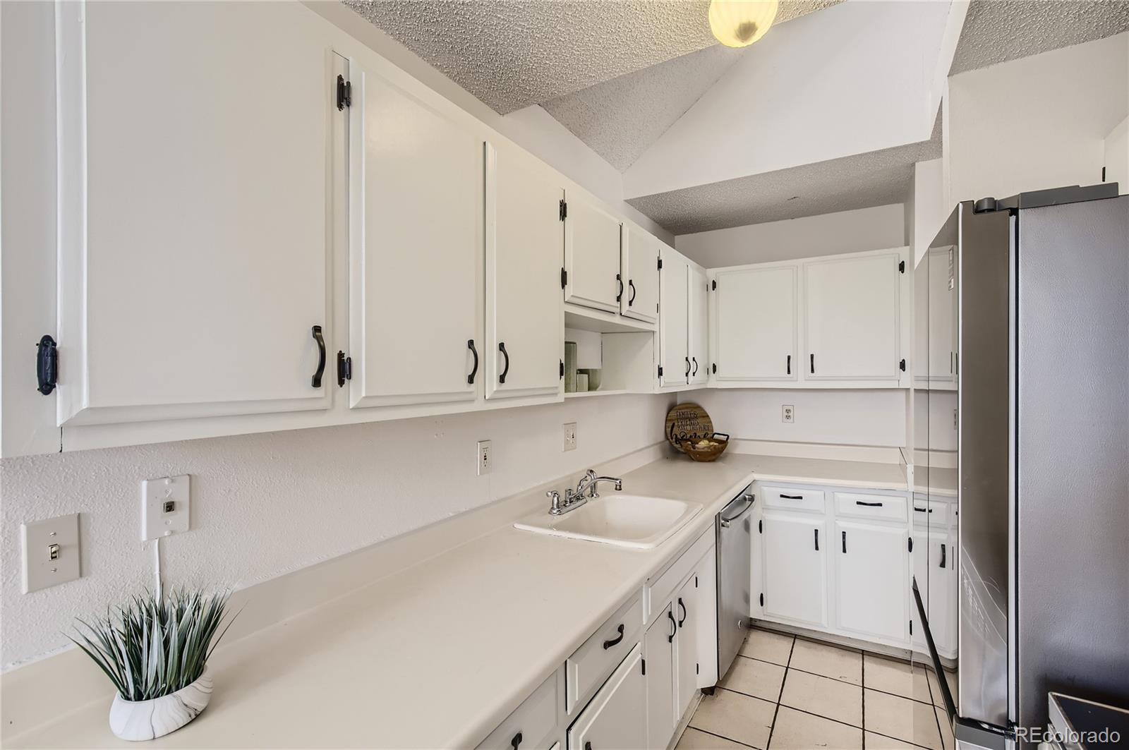 MLS Image #16 for 3660  iris avenue,boulder, Colorado